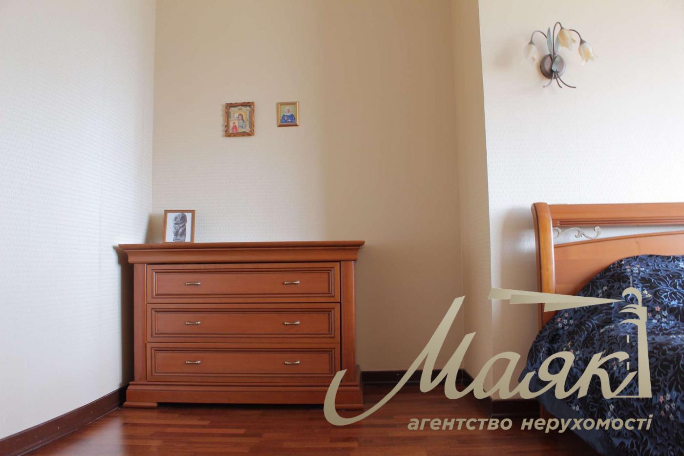 Продаж 4к квартири вул. Кловський Узвіз, Печерськ