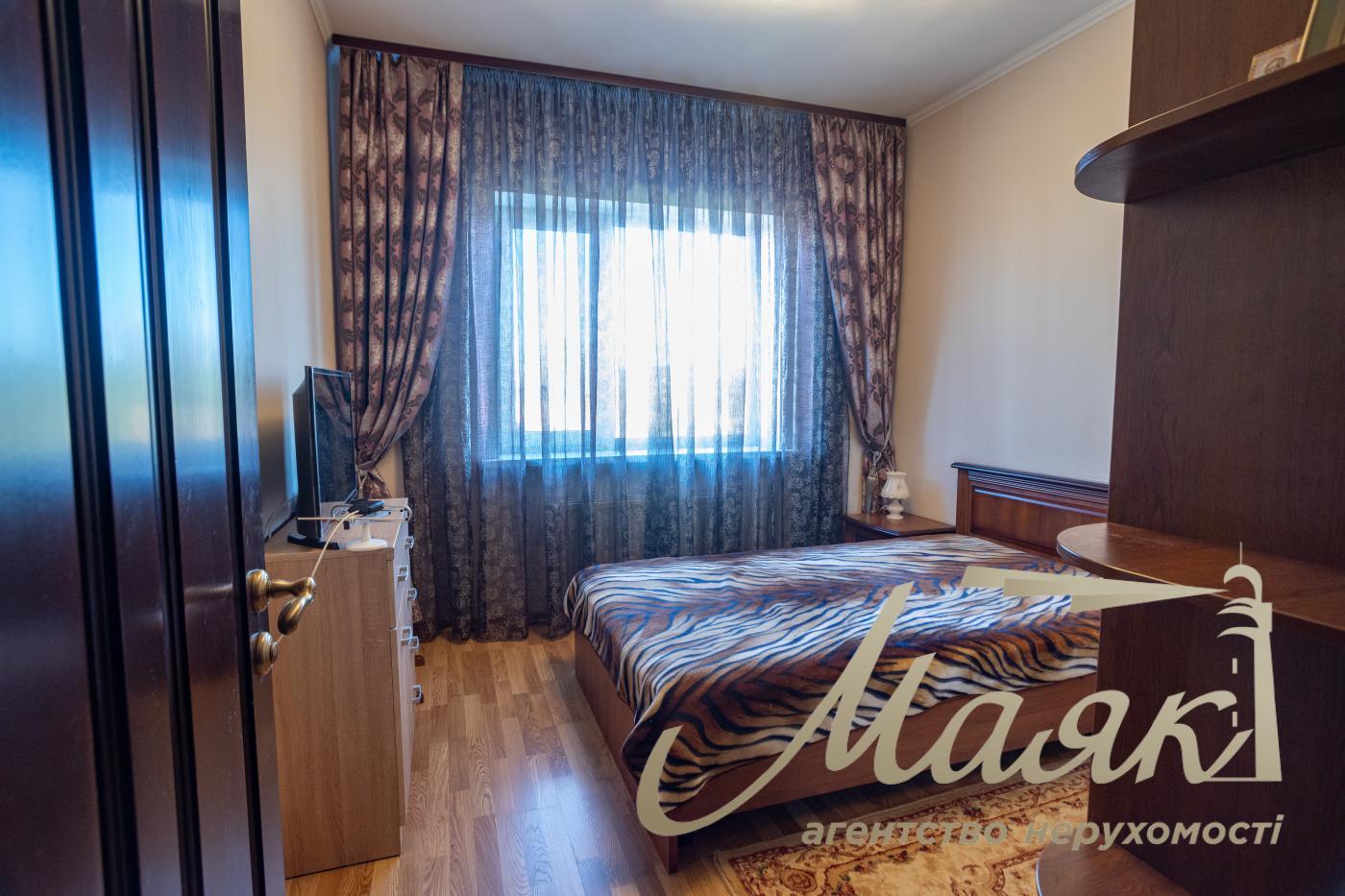 Продаж будинку Березівка, купити будинок в Березівці, будинок житомирское направавление купити, будинок з басейном купити Київська область