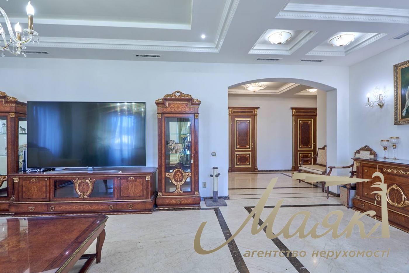 Оренда 4 кімнатної квартири, 163 м, Жилянська 30а, Голосіївський район