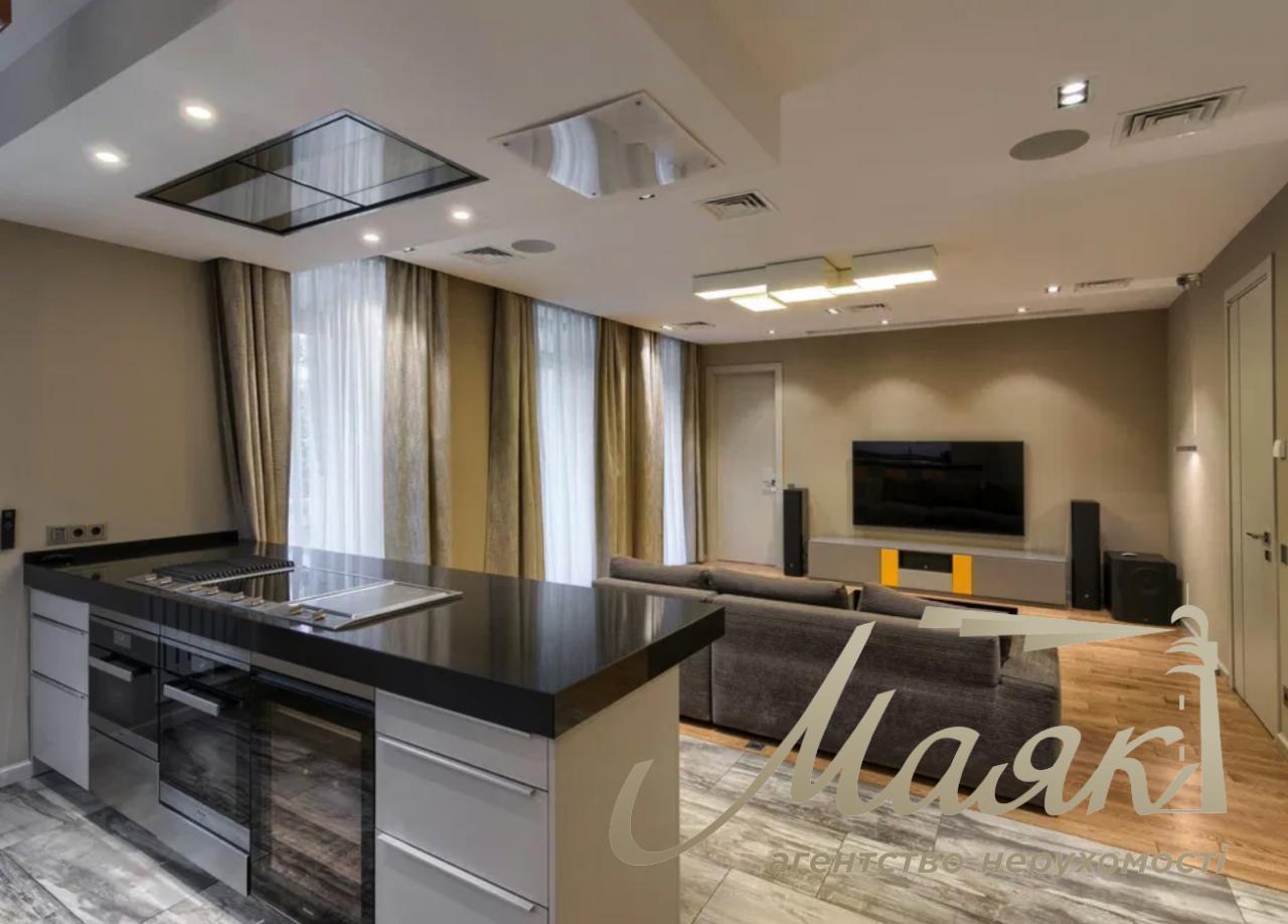 Sale of 3-room apartment Shota Rustaveli street