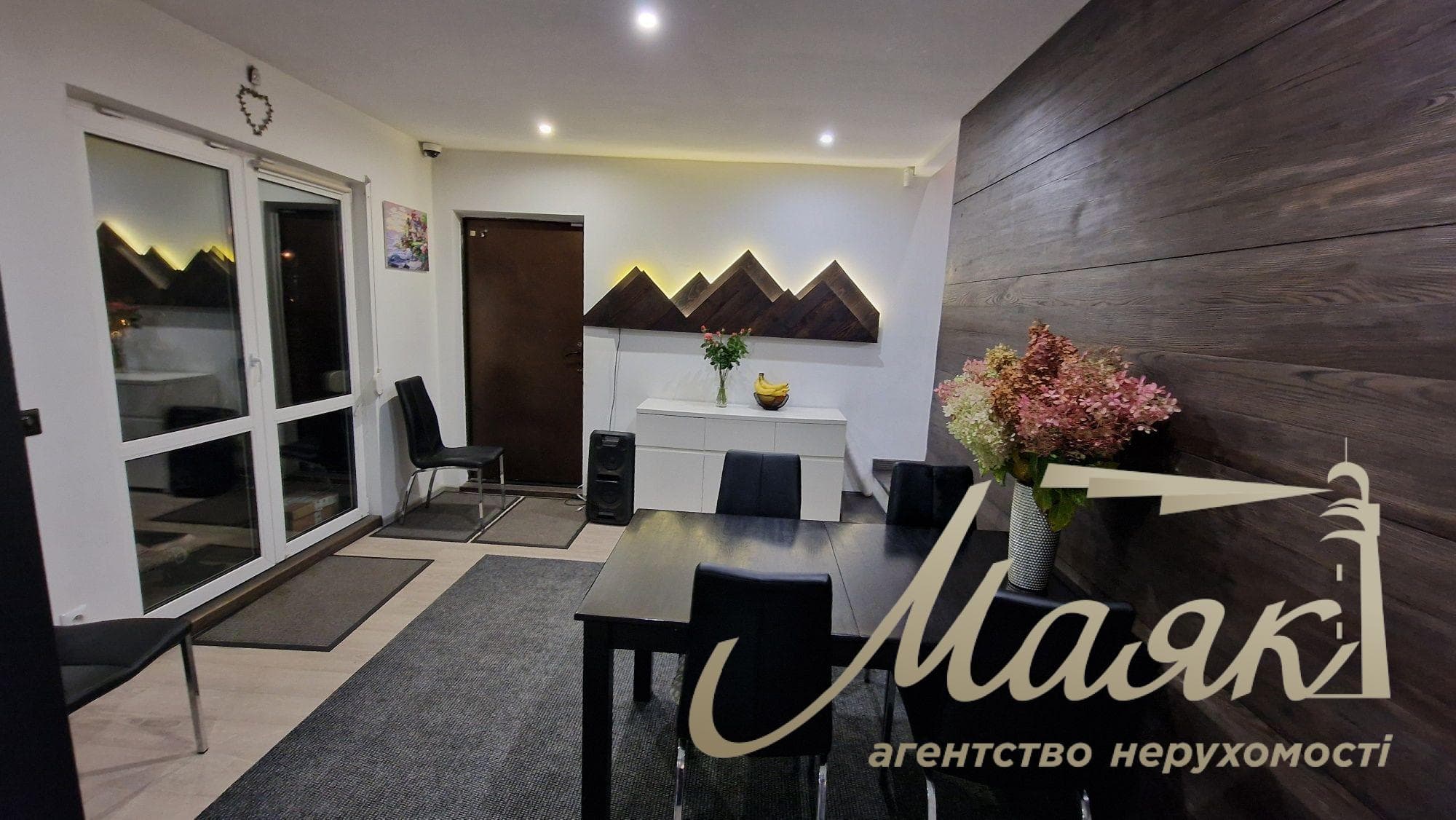 Оренда 2-поверхового будинку (100 м²) на 8 сотках землі в с. Гнедін