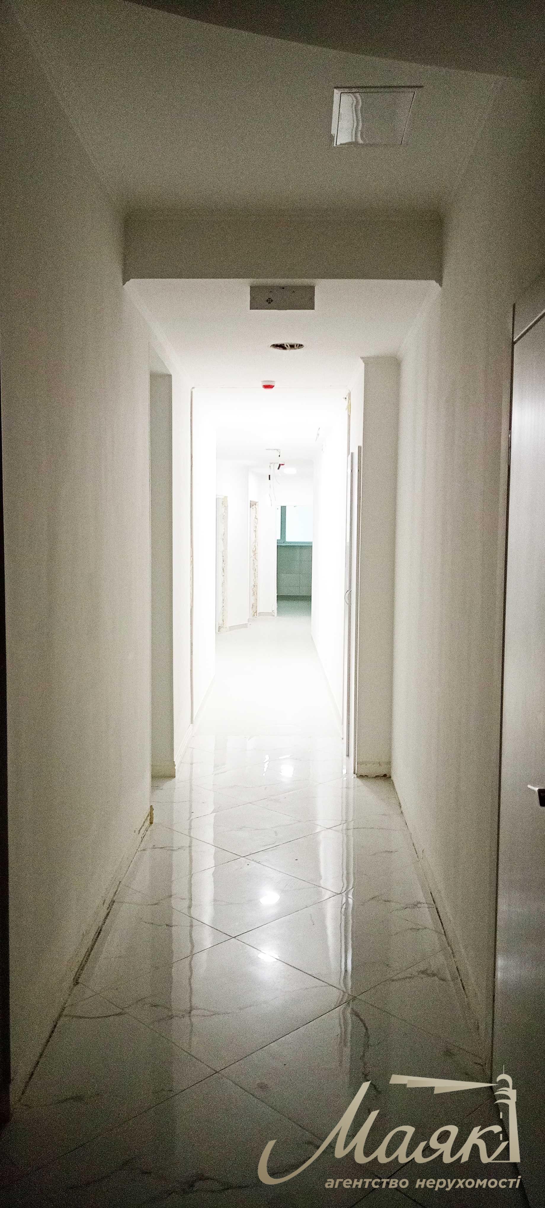 Оренда комерційного приміщення по вул.Назарівська 7-Б, Університет.