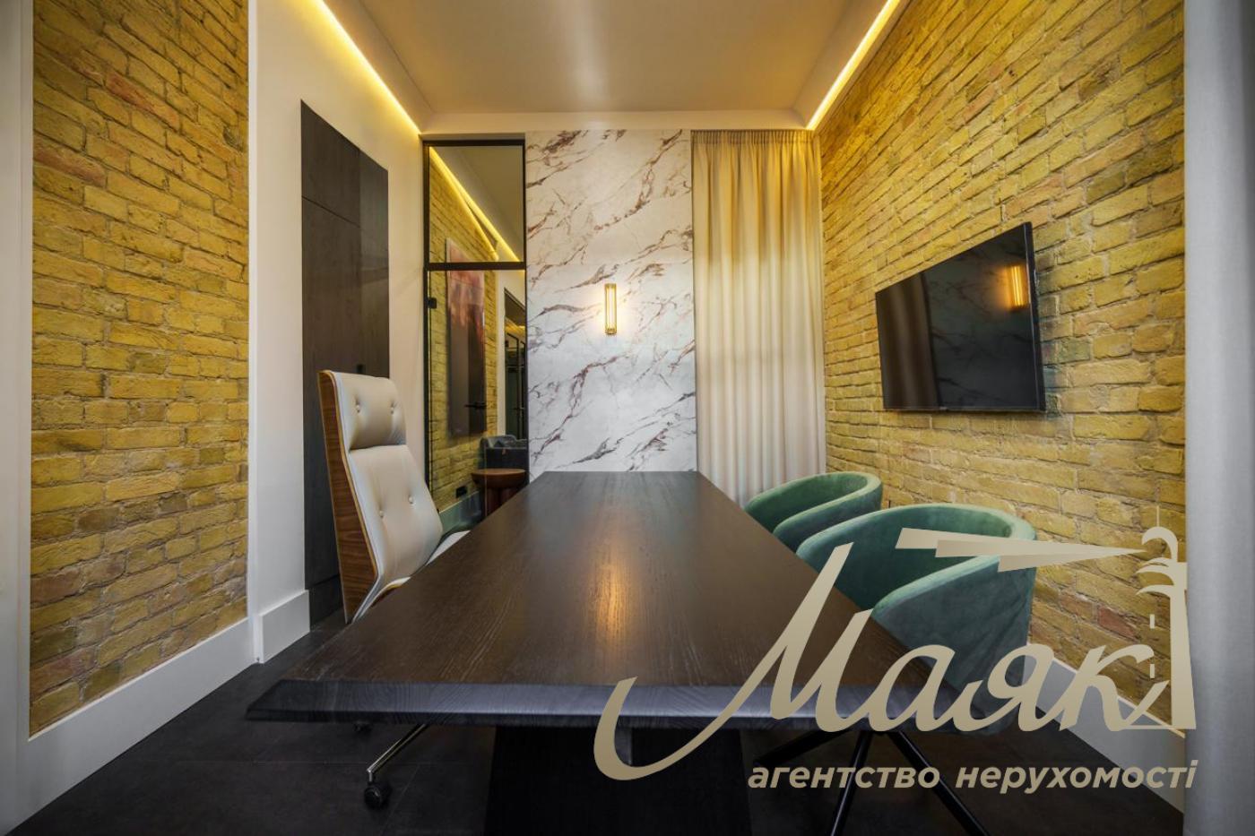 Продаж офісу вул. Богдана Хмельницького, Шевченківський р-н