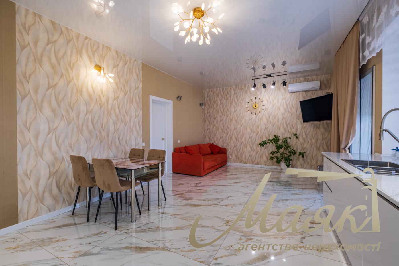 Продажа одноэтажного дома 182.6 м2 в с. Погребы, ул. Пасиченка, Киевская обл, Броварский р-н.