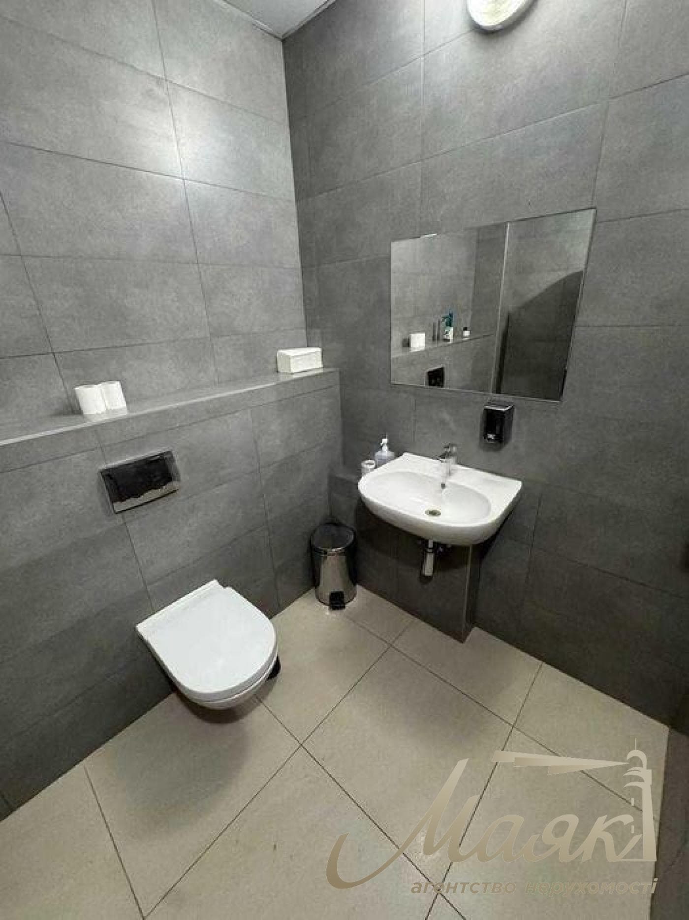 260 m² Office Space for Rent, Nizhny Val Street, Podol
