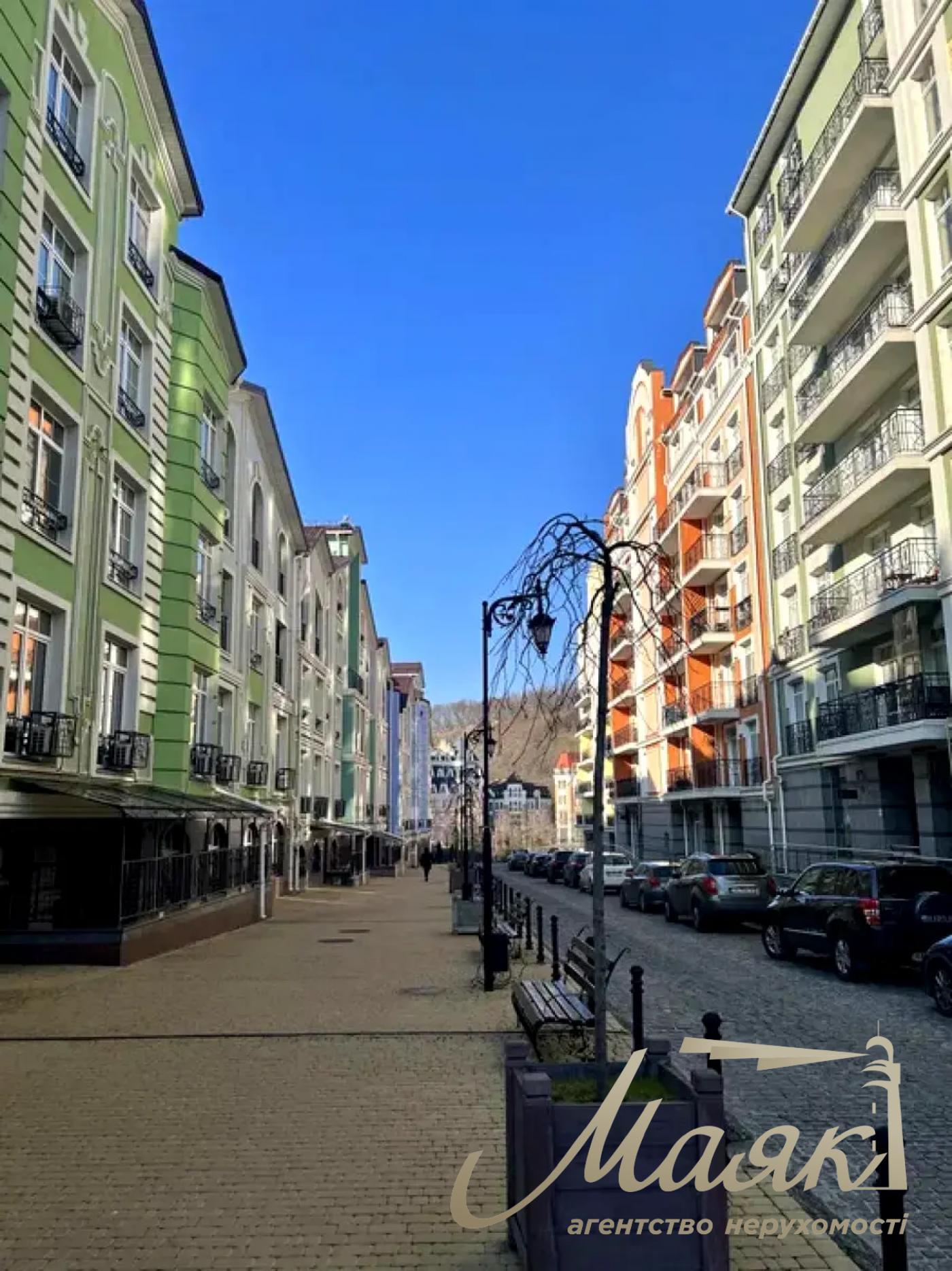 Оренда офісу 220м2 на Воздвиженці по вул.Дегтярна 8, Поділ.