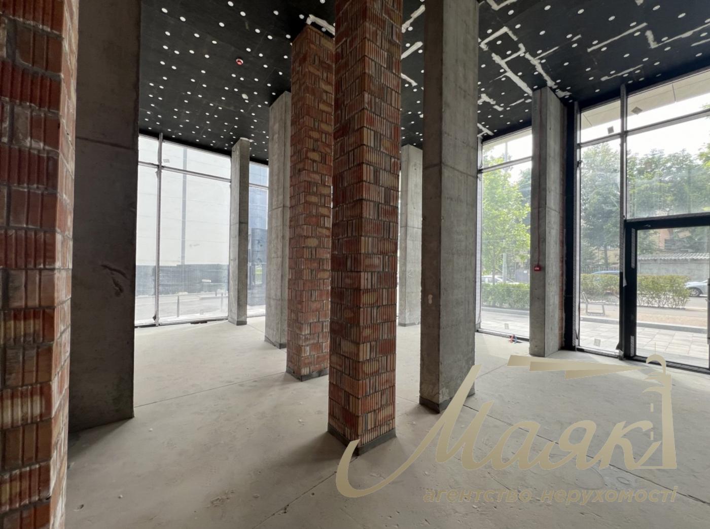 Аренда фасадного помещения 113,3м2 , ЖК UNIT HOME.