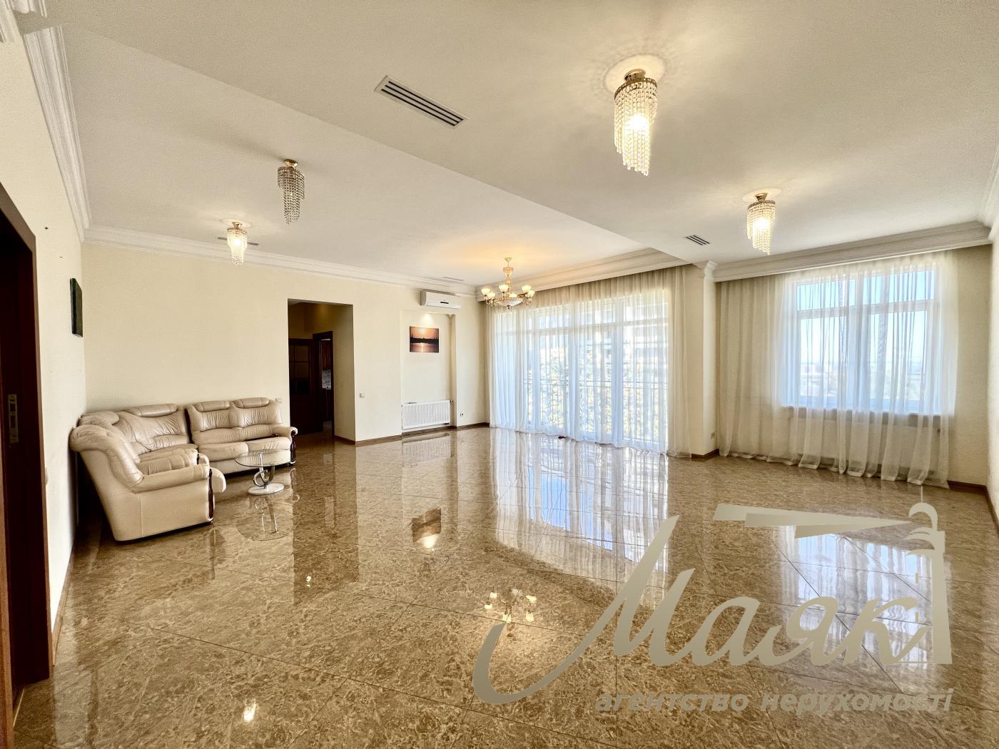 Office for rent 180m2, Ivan Mazepa street 16