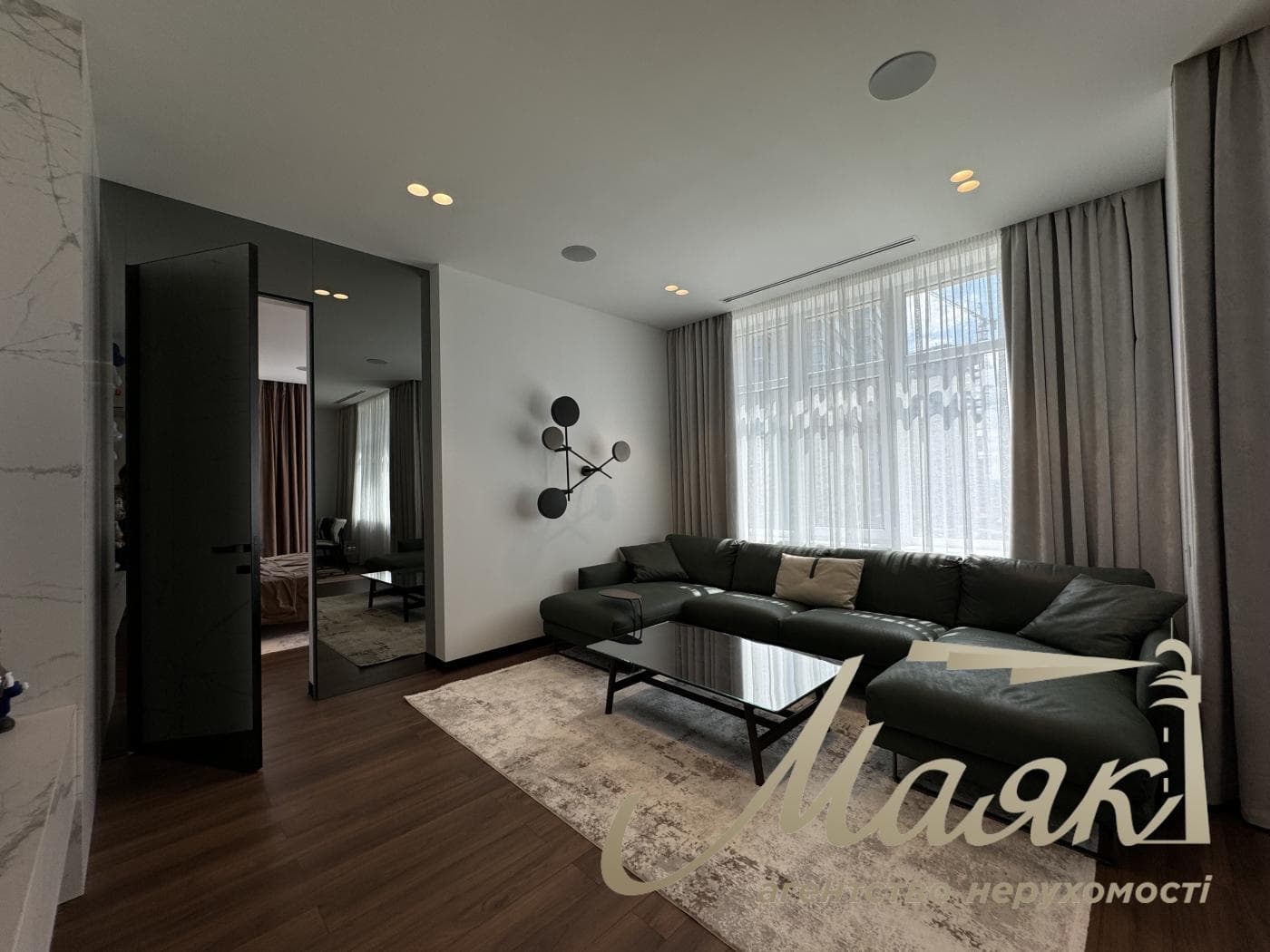 Продажа 3к квартиры 150м2 в ЖК Новопечерские липки, Драгомирова 17, Печерск, Киев