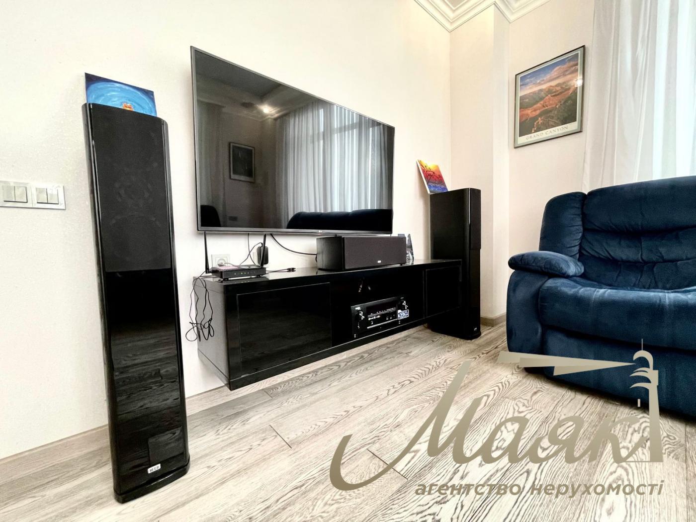 Продаж квартири ЖК "Бульвар фонтанів" вул. Іоанна Павла II (Лумумби Патріса) 6/1 у Києві / A-113188