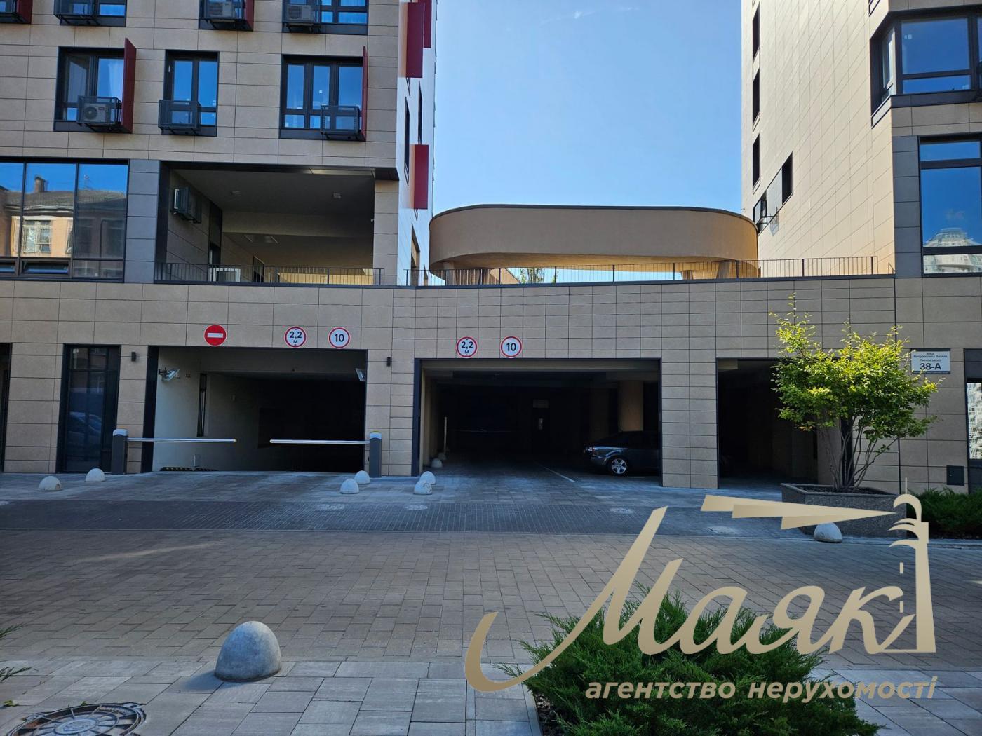 Sale of apartment with terrace in Time residential complex