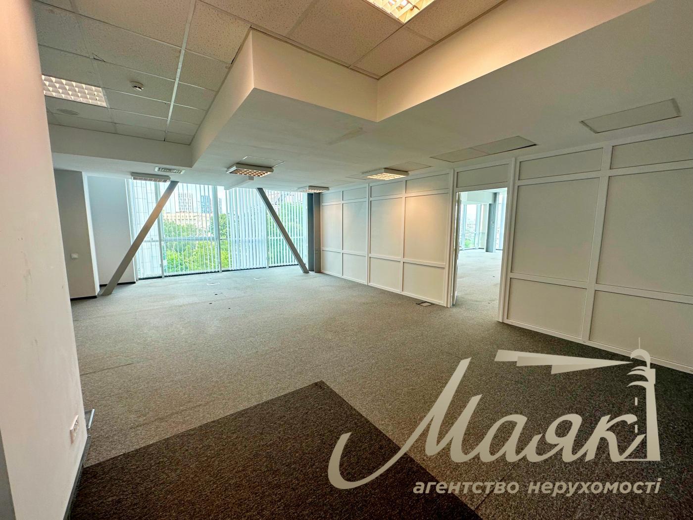 Аренда офисного помещение 652м2 с в бизнес центре, Соломенка