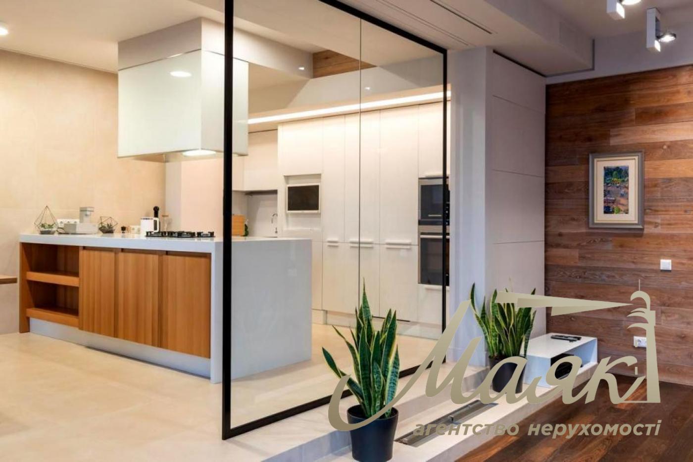 Аренда 3-комнатной квартиры в центре, пер. Виноградный