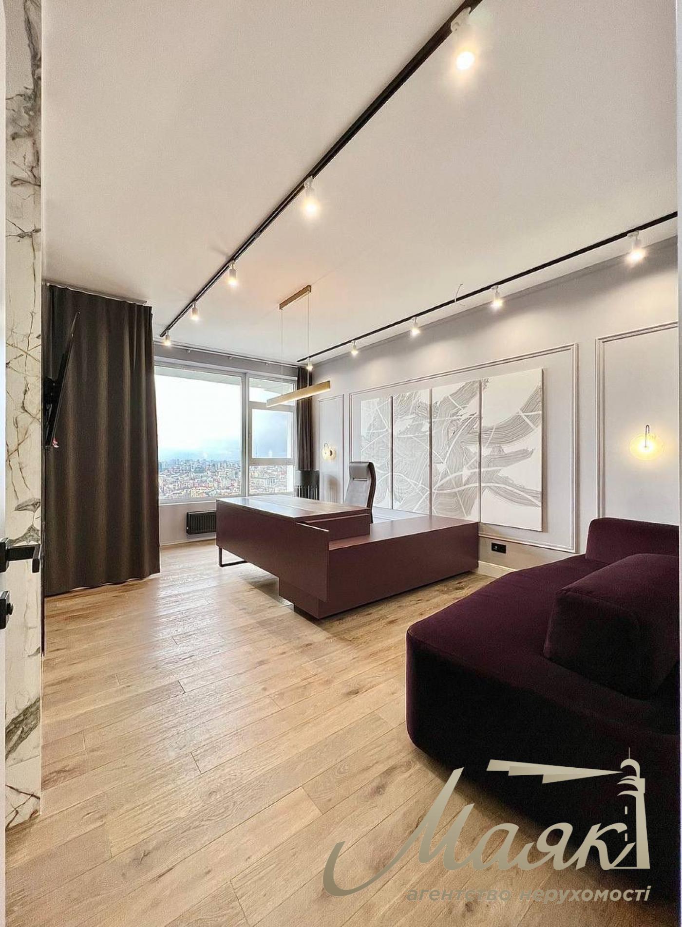 Sale of office with tenant Business Center Carnegie, Klovsky descent street