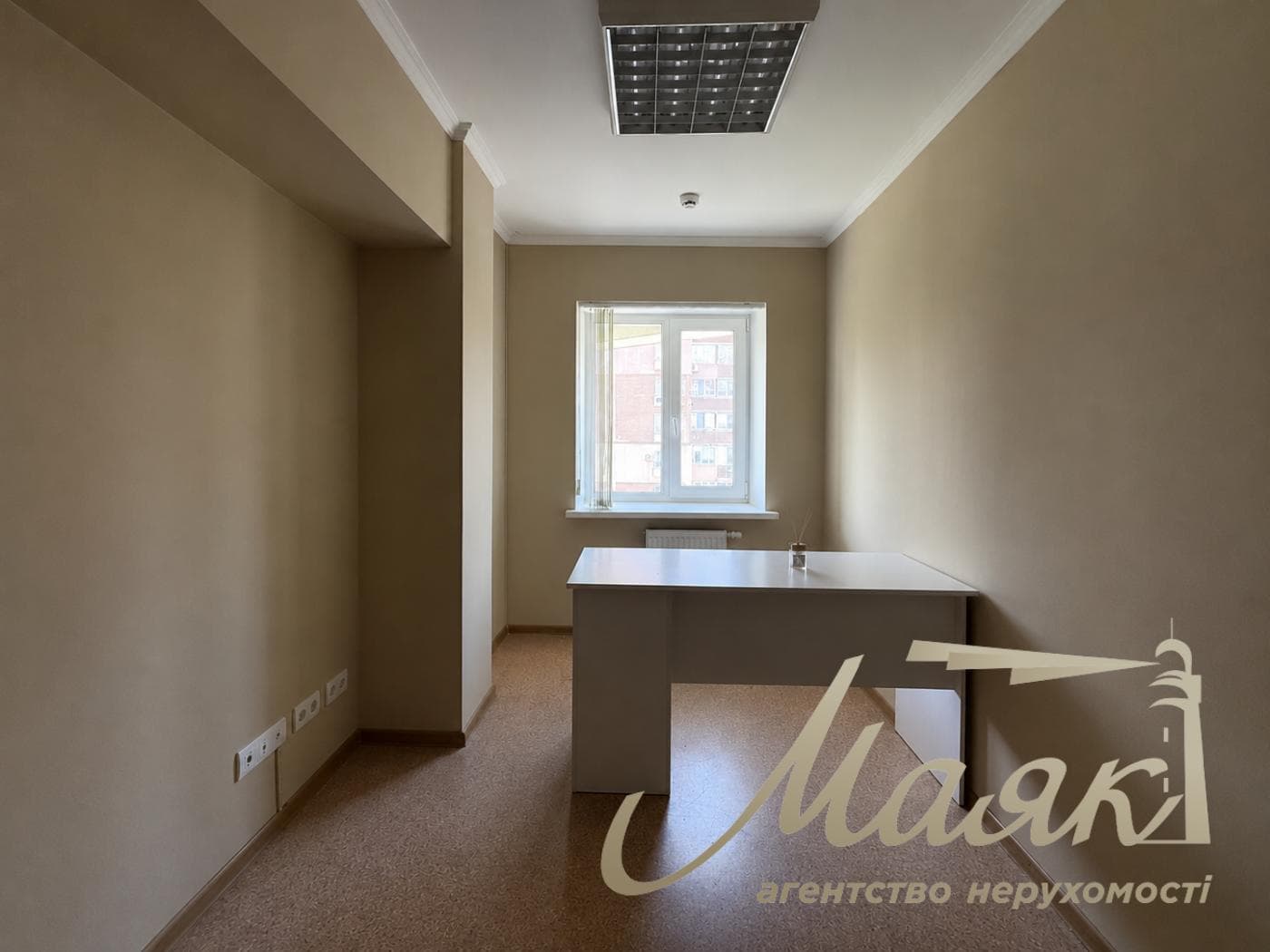 Office for rent 258m2 in the center of Kyiv, Antonovycha street.