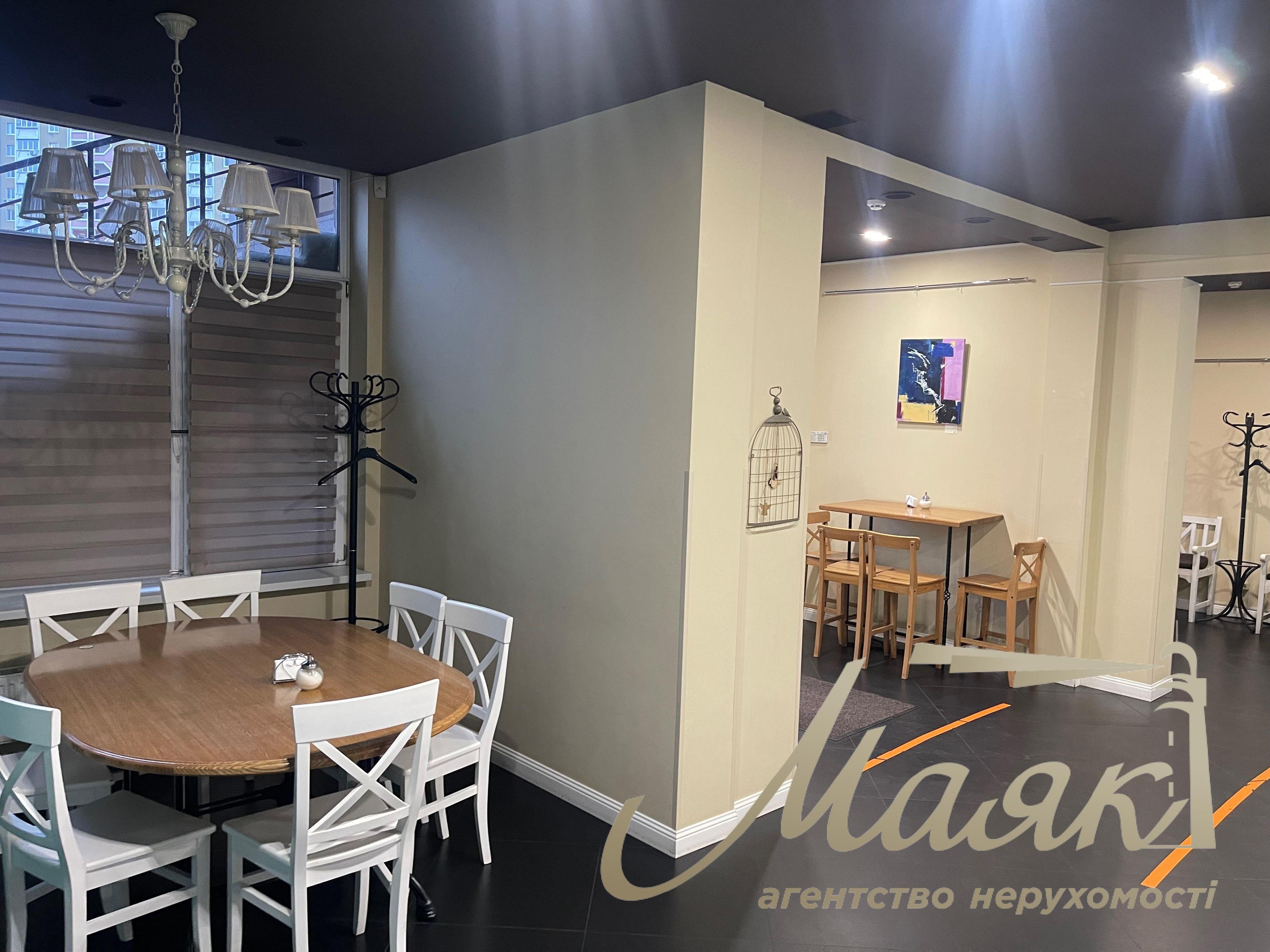 Оренда комерційного приміщення по вул. Анни Ахматової 32/18, біля River Mall