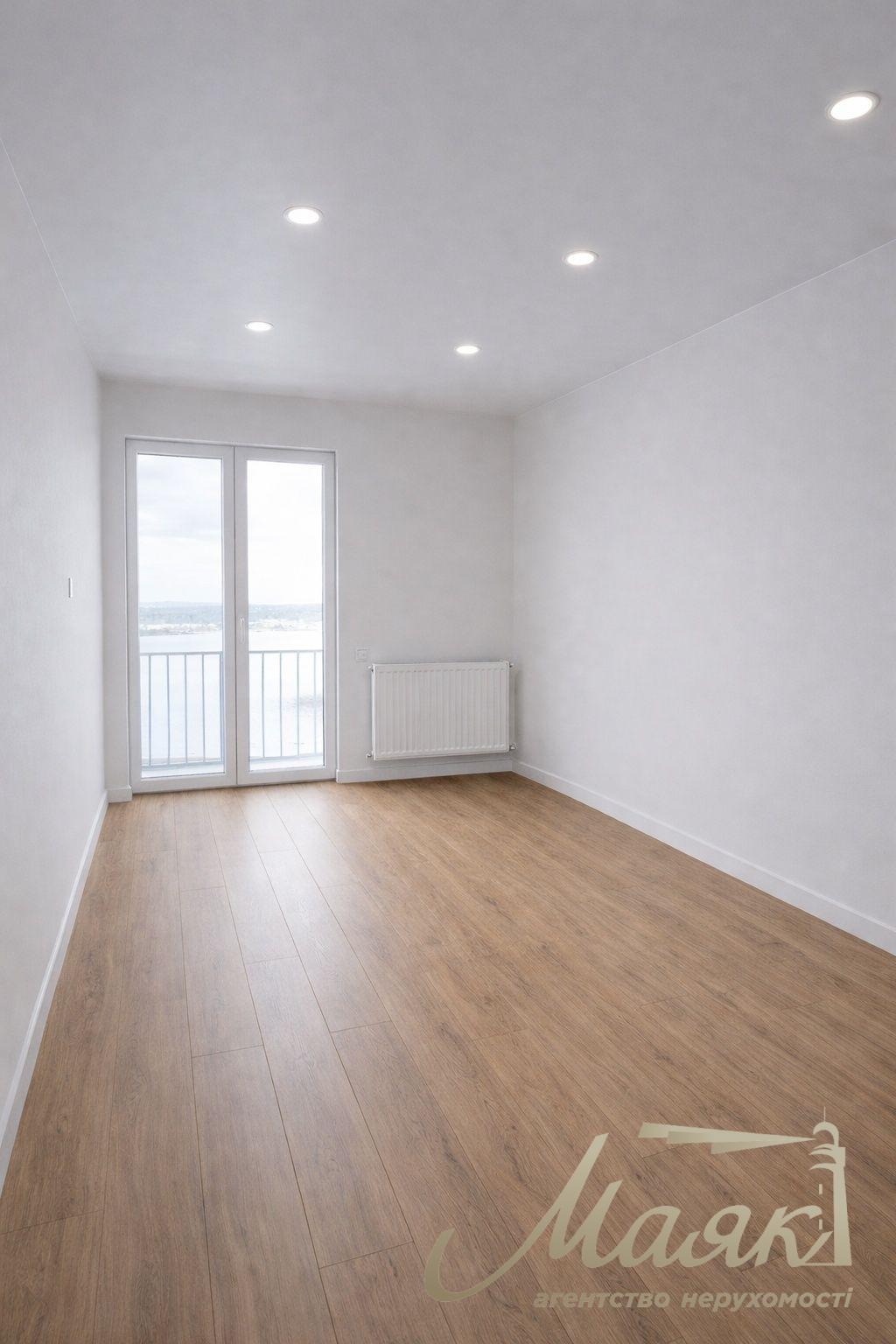 Продаж дуплексу з новим ремонтом, гаражем і власним бомбосховищем с.Крюківщина, котеджне містечко Beverly Hills (2 км від Києва).