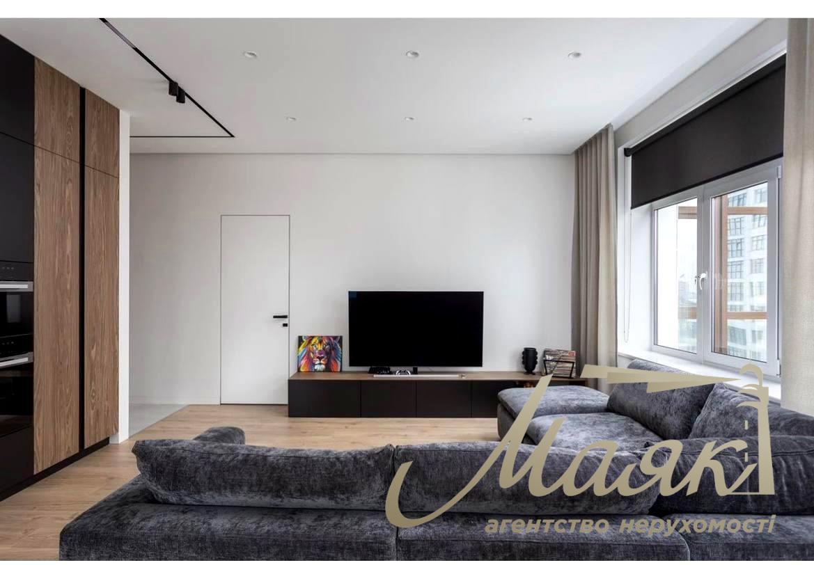 For sale 3-bedroom apartment in LCD "Novopecherskie Lipki", Verkhoglyada street (Dragomirov)