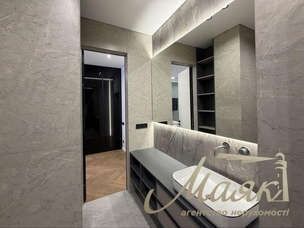 Продаж 1-кімнатної квартири в ЖК Delmar (57 м) на вулиці Верхогляда, 14А, Печерський район