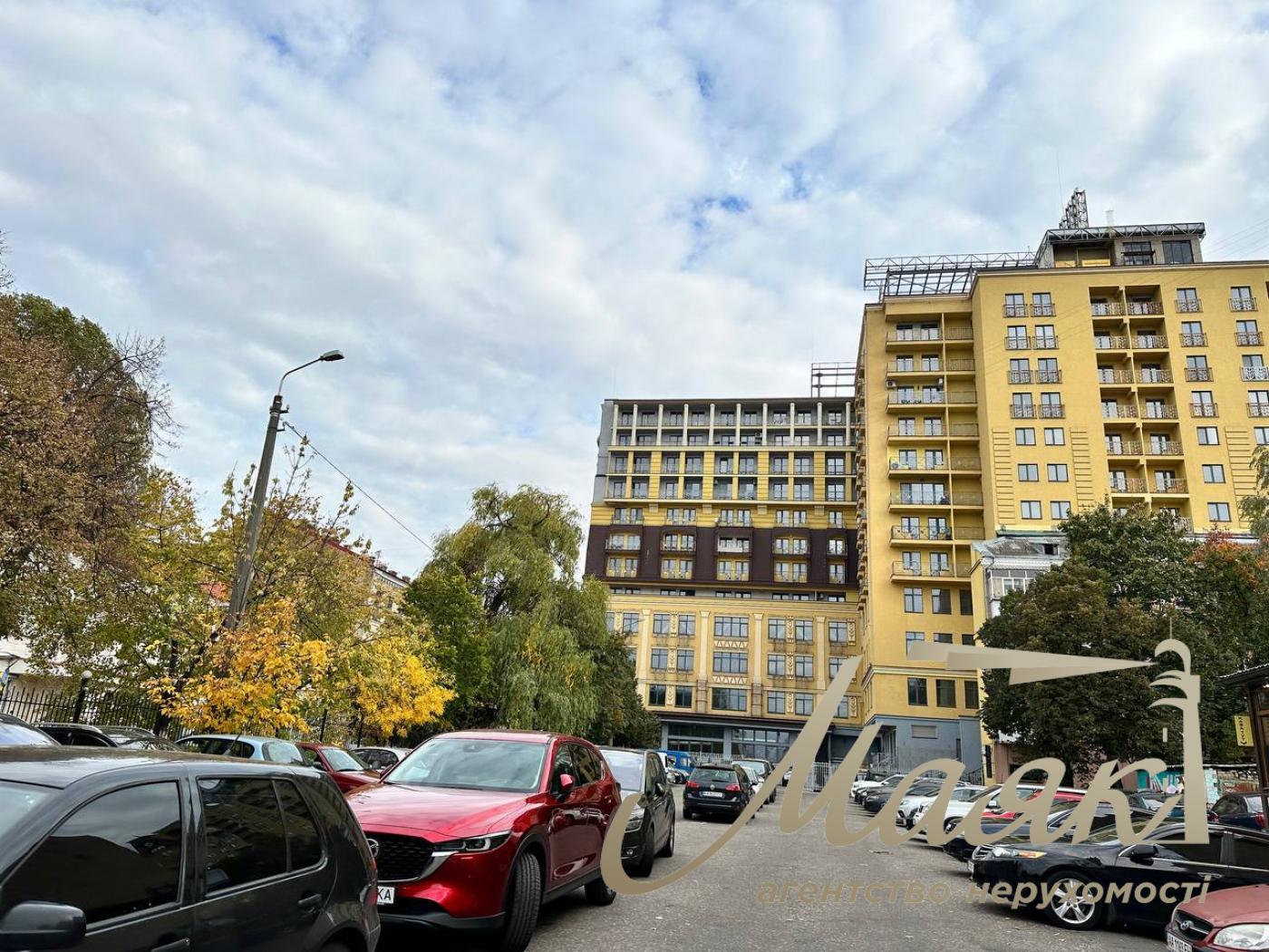 Продажа видовой квартиры 127м2 в ЖК Подол Престиж,  ул. Нижний Вал, Подол.