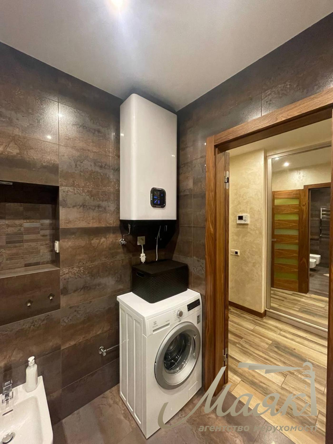 Rent 1 bedroom apartment in Central Park Residential Complex, 7 John McCain Street.