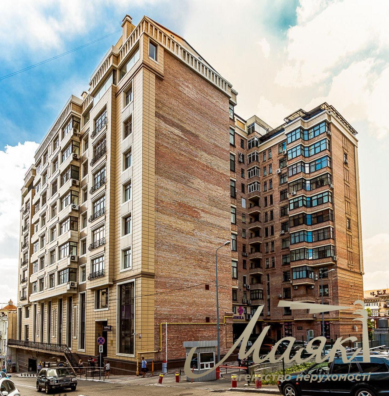 Продаж квартири з орендарем, готовий бізнес, Круглоуніверситетська 3-5, 190м2