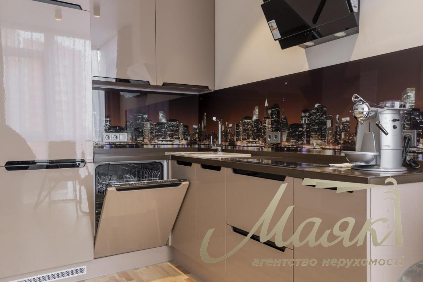 Аренда видовой 2-х комнатной квартиры в ЖК Французский квартал 2, Печерский район.