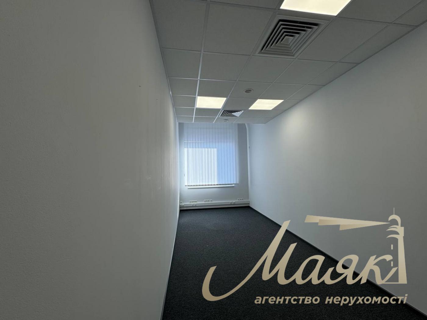 Office for rent 924m2 in BC Merx, Leipzigskaya St., Pechersk