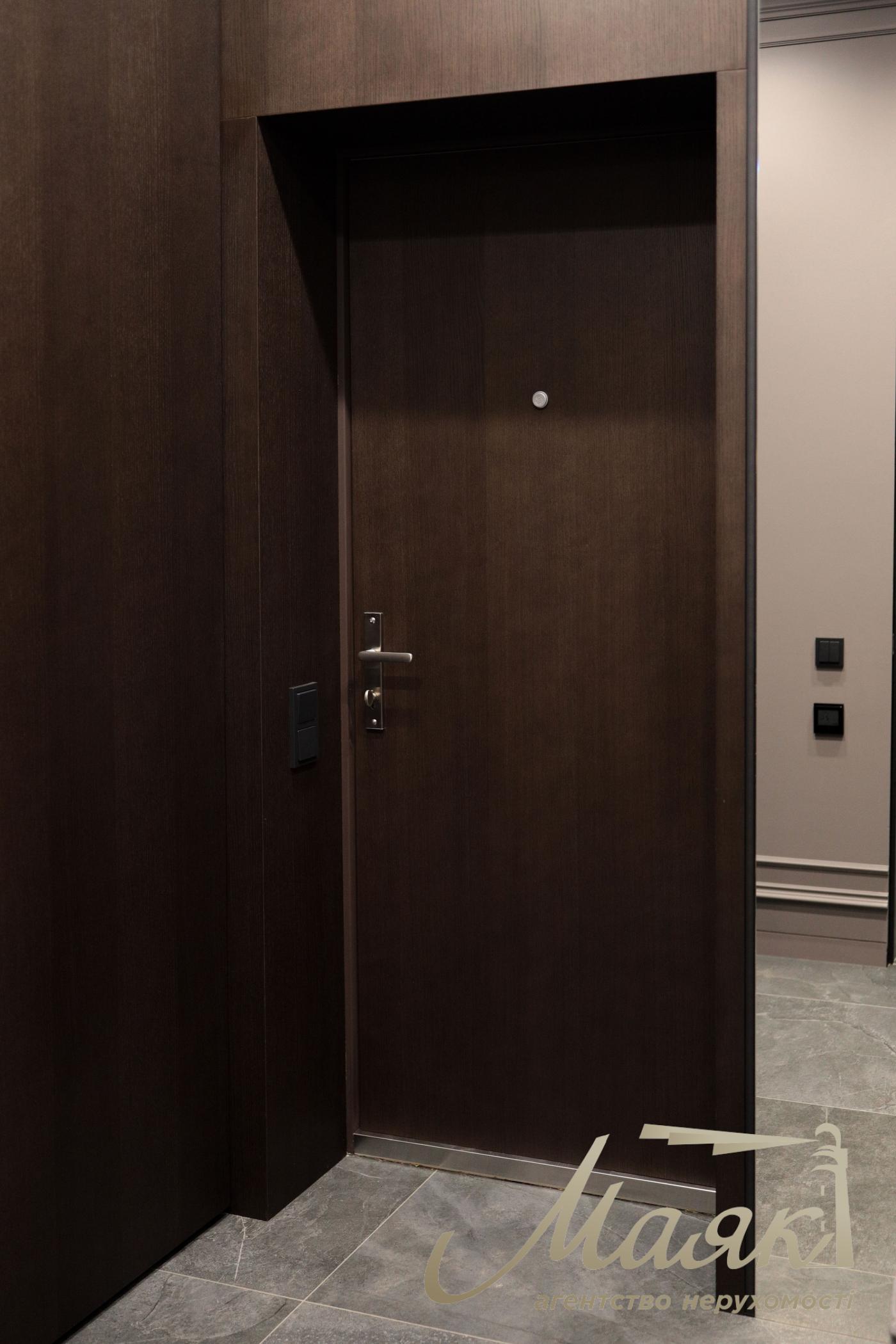Sale of a 2-room apartment in the residential complex Crystal Park Tower, Shevchenkivskyi district