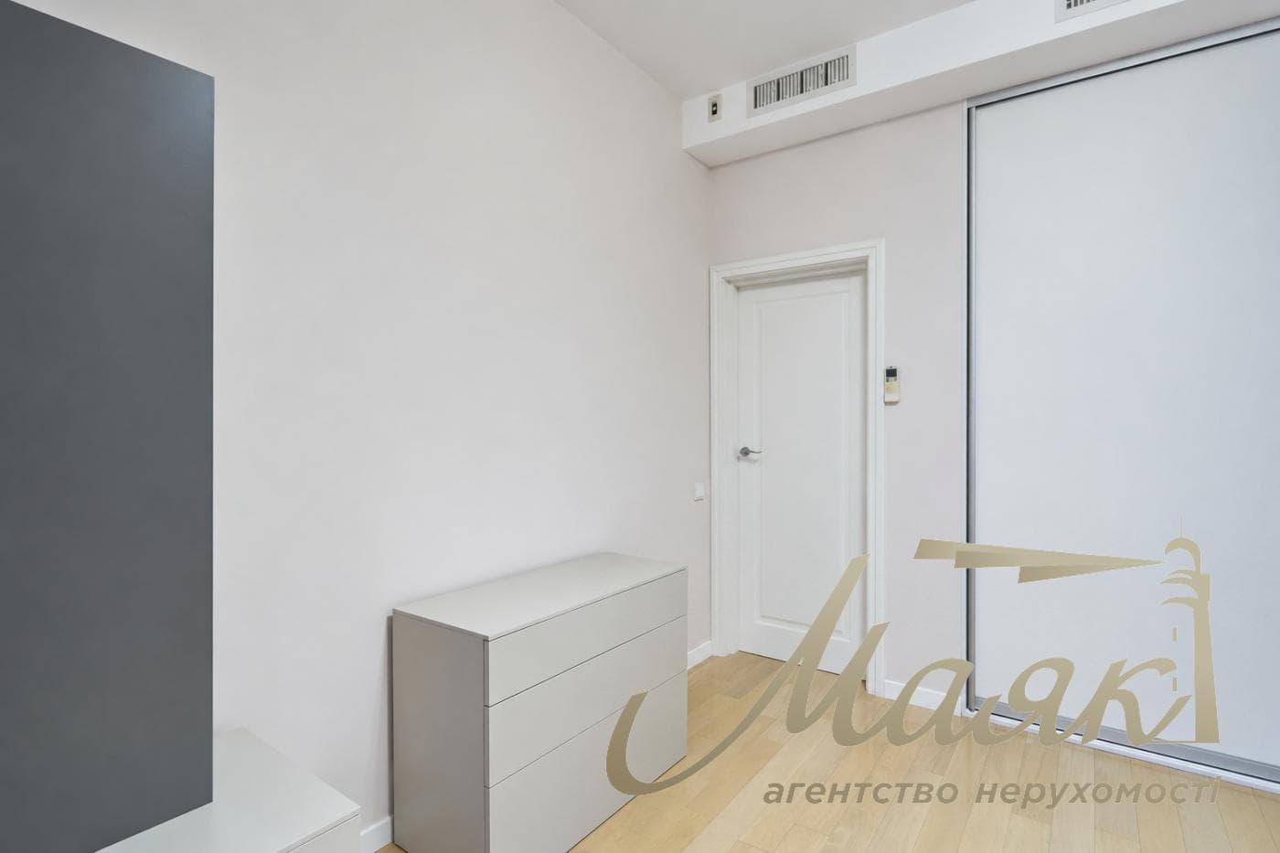 5-room family apartment for sale in the upscale Novopecherskie Lipki residential complex, Andriy Verkholyad/Dragomirov Street, Pechersk, Kyiv