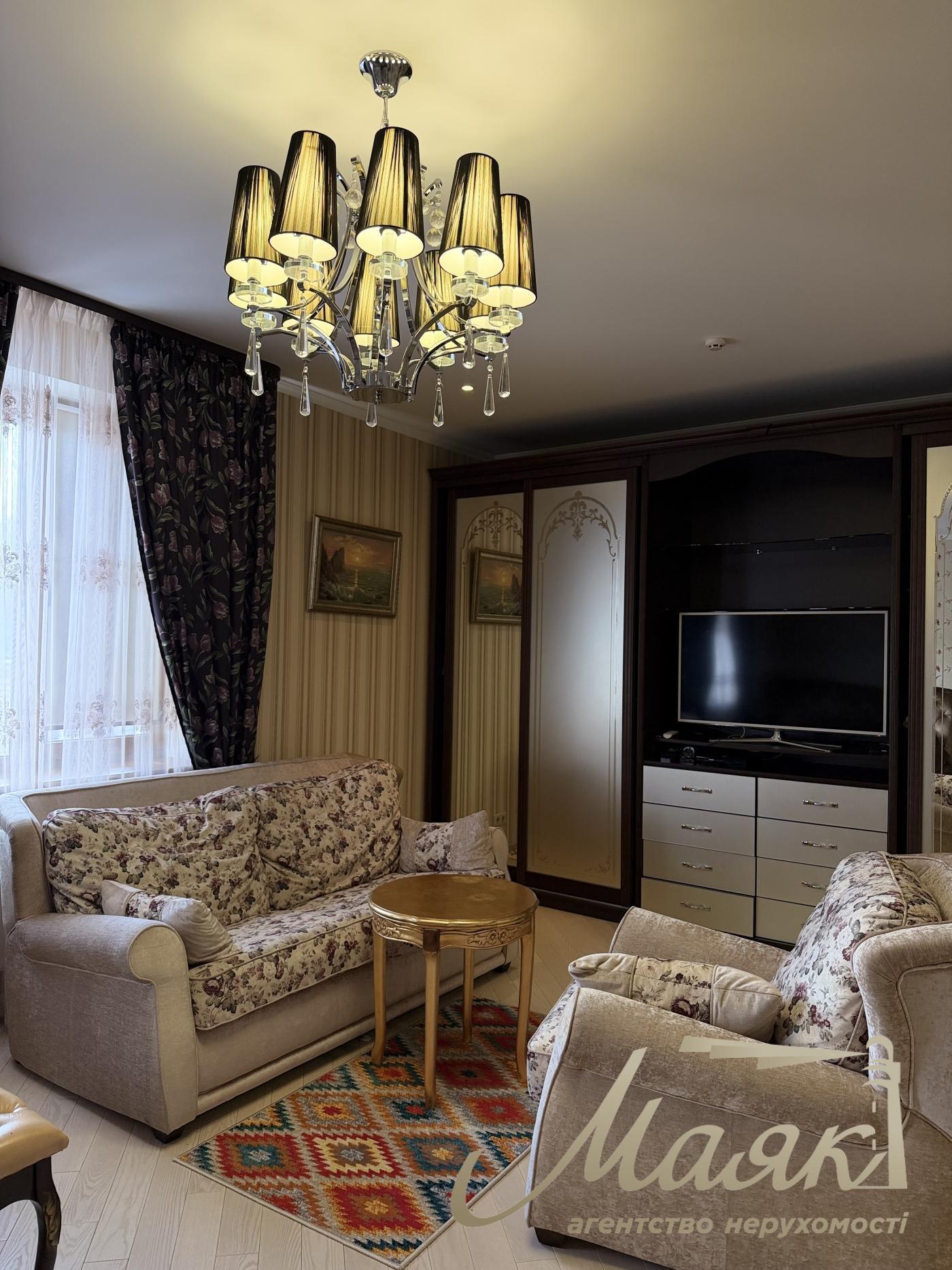 Rent 2-storey house 220m2 in. Ivankovici/Kruglyk, KG "Maetok"