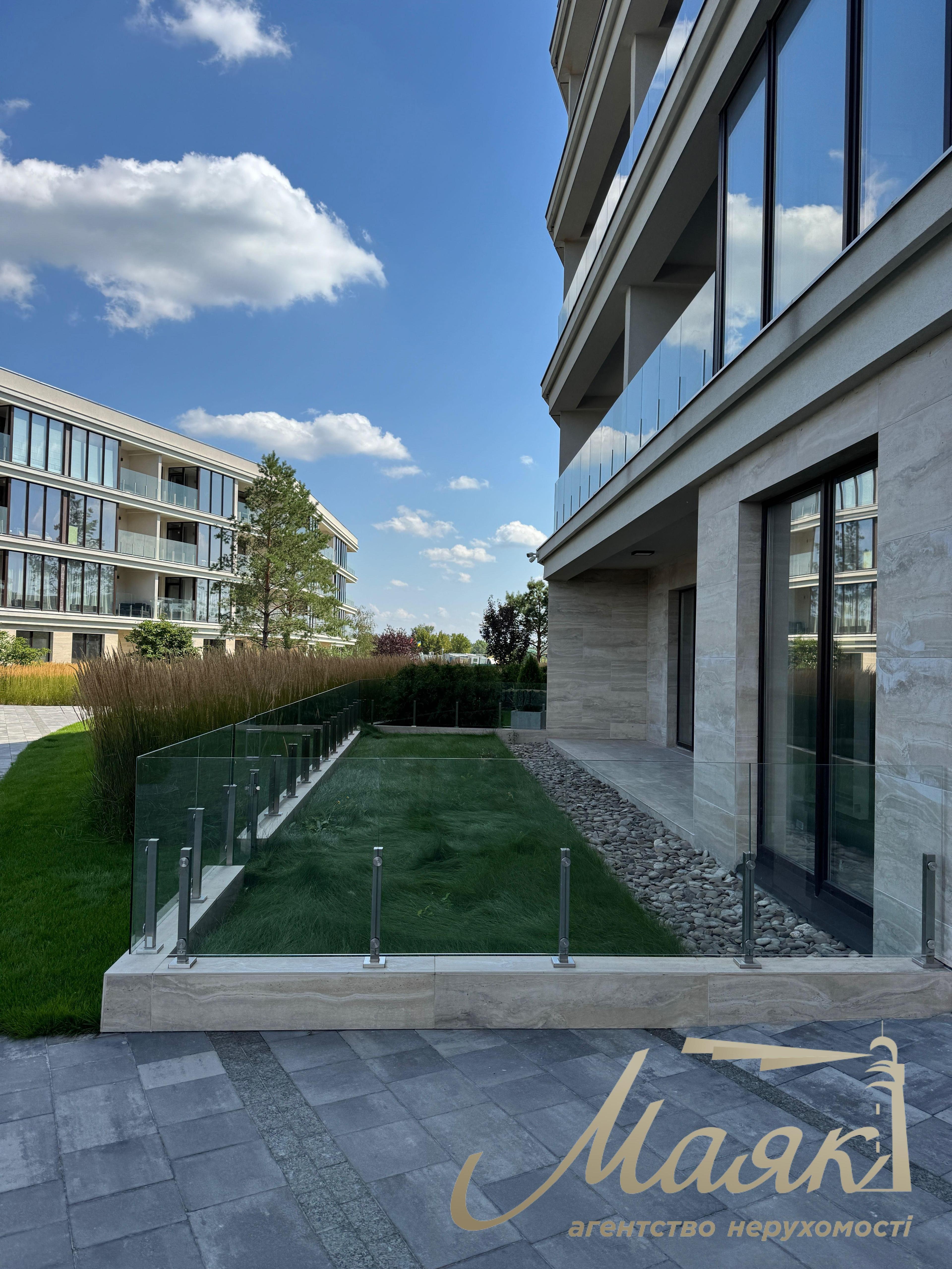 For sale apartment with terrace in LCD "Park Lake City" with a lake, Podgortsy, Kyiv region.