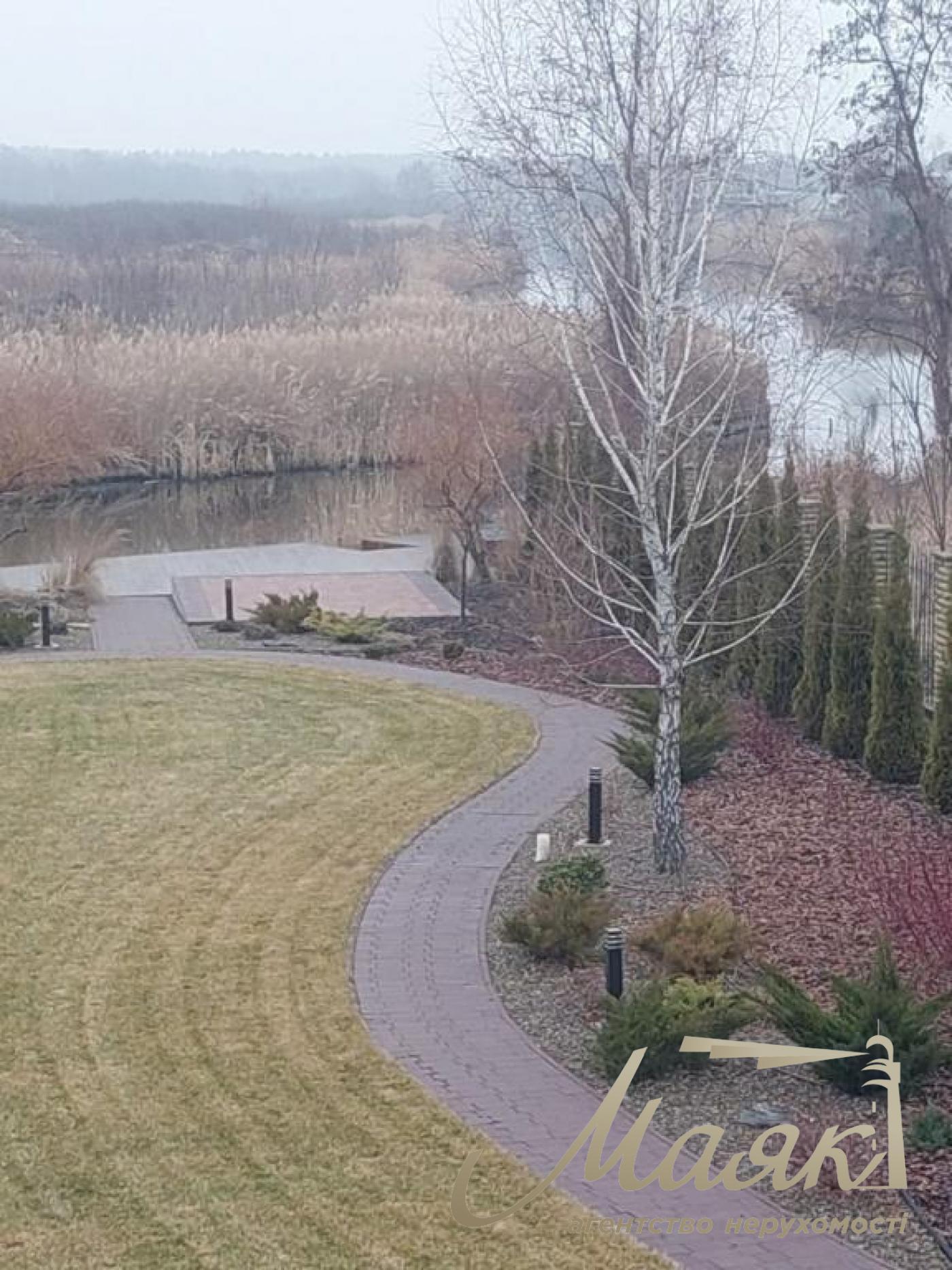 Аренда 450м2 в СМТ Козин/Плюты КГ "Свитанок"