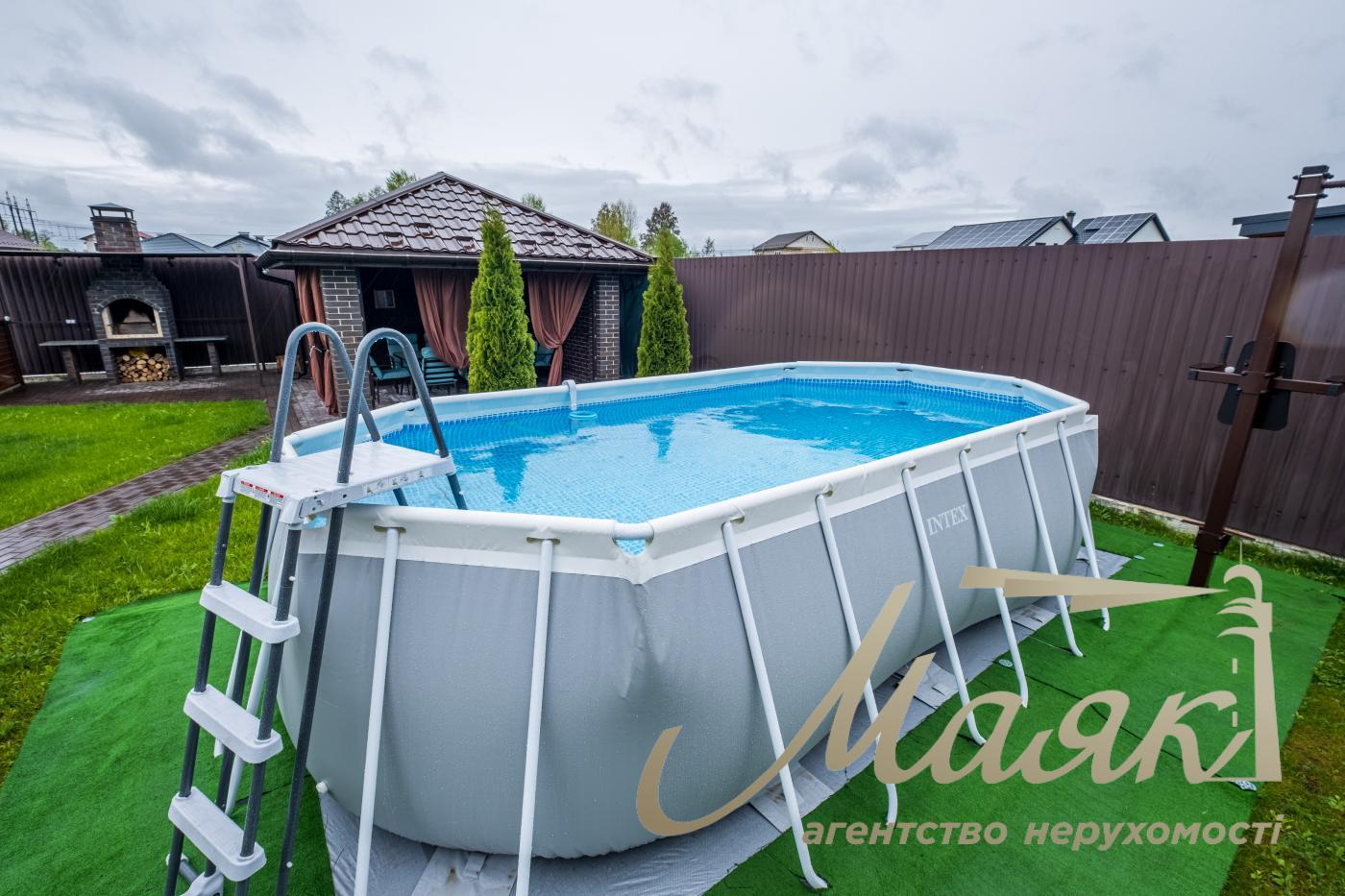 Продажа одноэтажного дома 182.6 м2 в с. Погребы, ул. Пасиченка, Киевская обл, Броварский р-н.