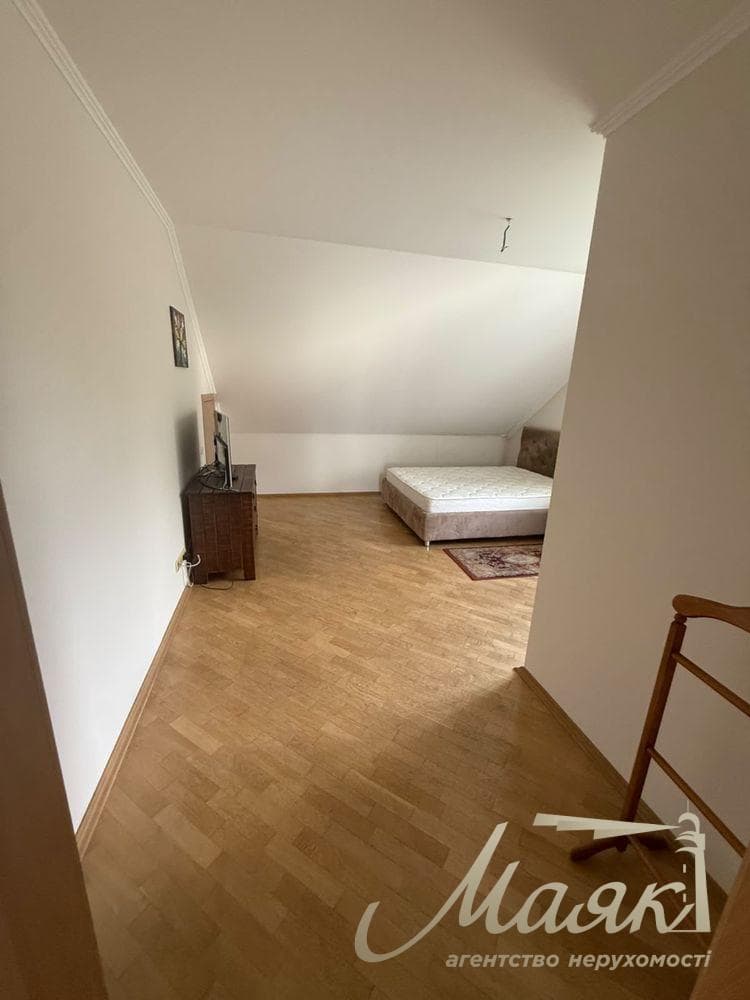 Оренда будинку з 3 спальнями (180 м²) на ділянці площею 30 соток у с. Білогородка