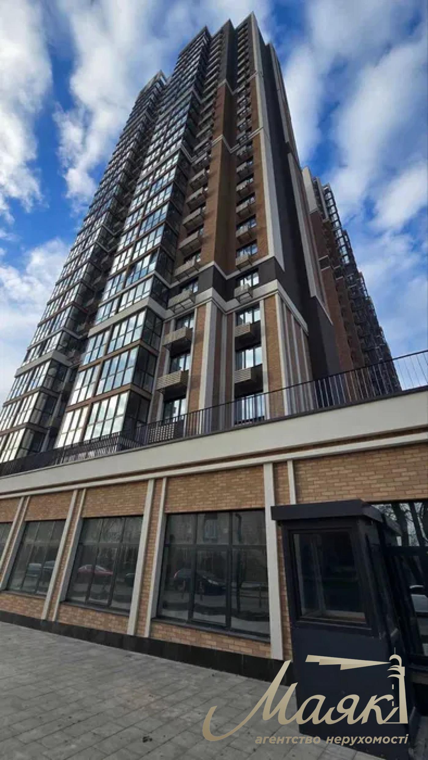 For sale commercial area Vasylkivska str., Kiev