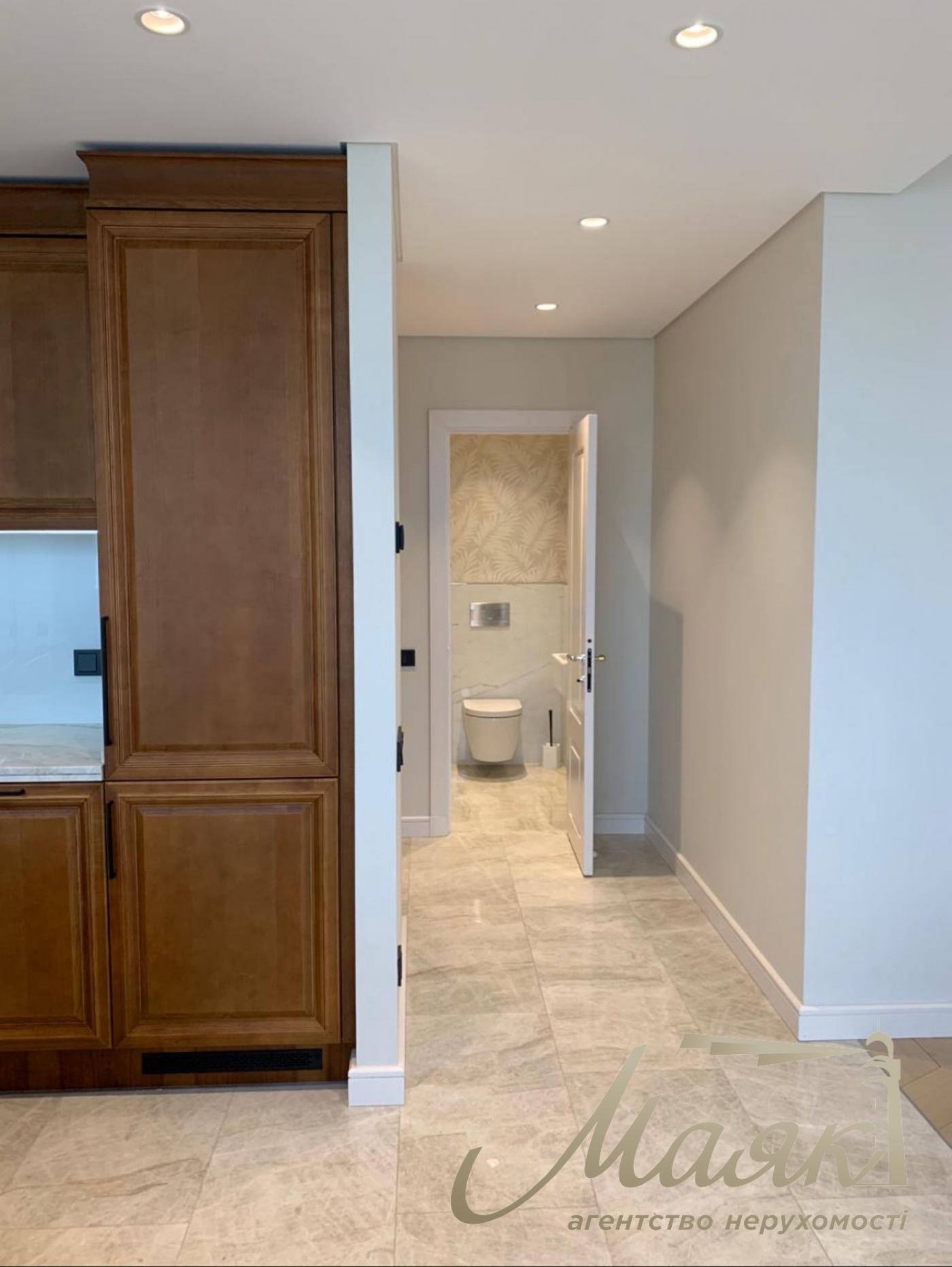 Аренда 1к 80м квартиры в ЖК Подвисоцкий, Печерский район