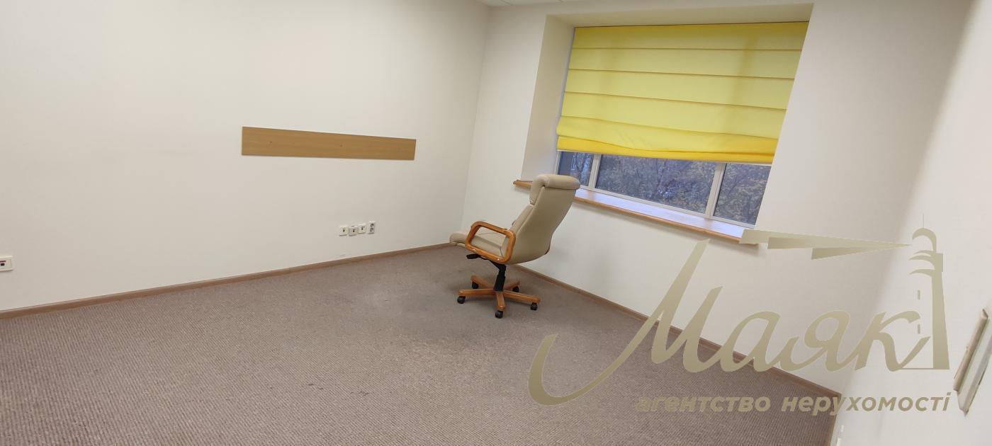 Аренда офисного помещения в БЦ 165м2, Центр