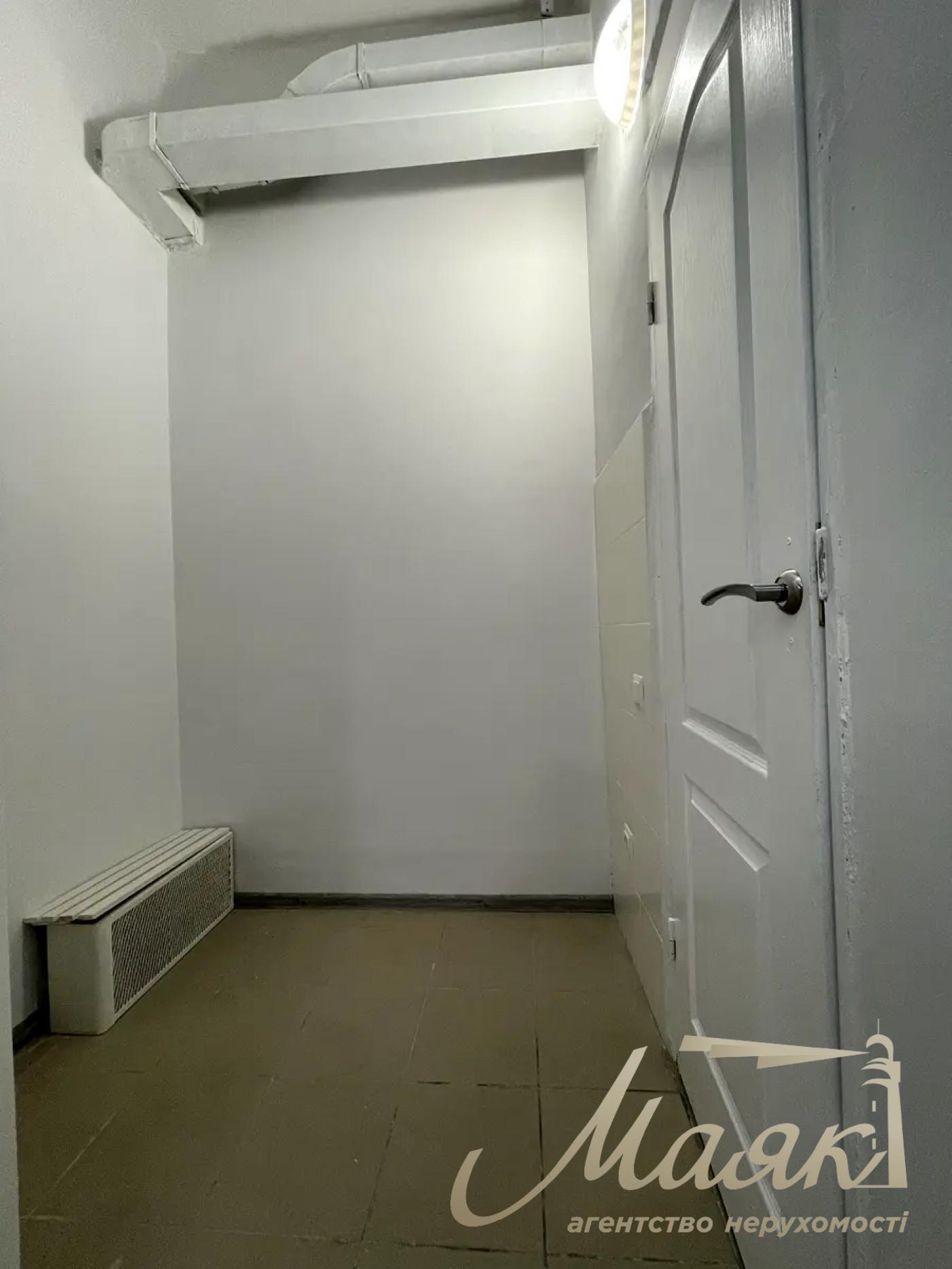 Аренда фасадного помещения 80 м.кв, Святошинский р-н