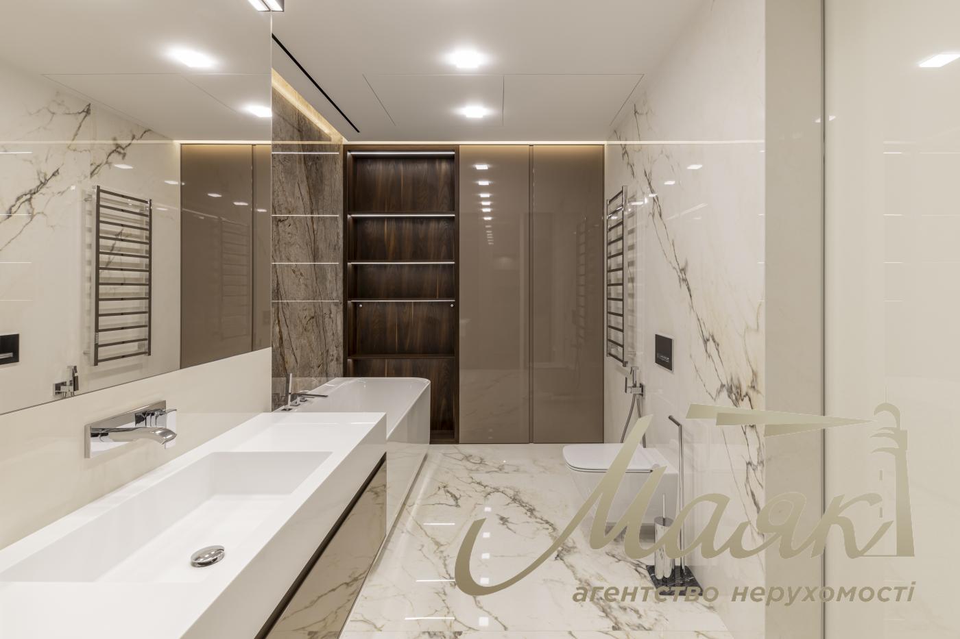 Продаж 3к квартири 122м2 в ЖК Бульвар Фонтанів, вул. Саперне Поле