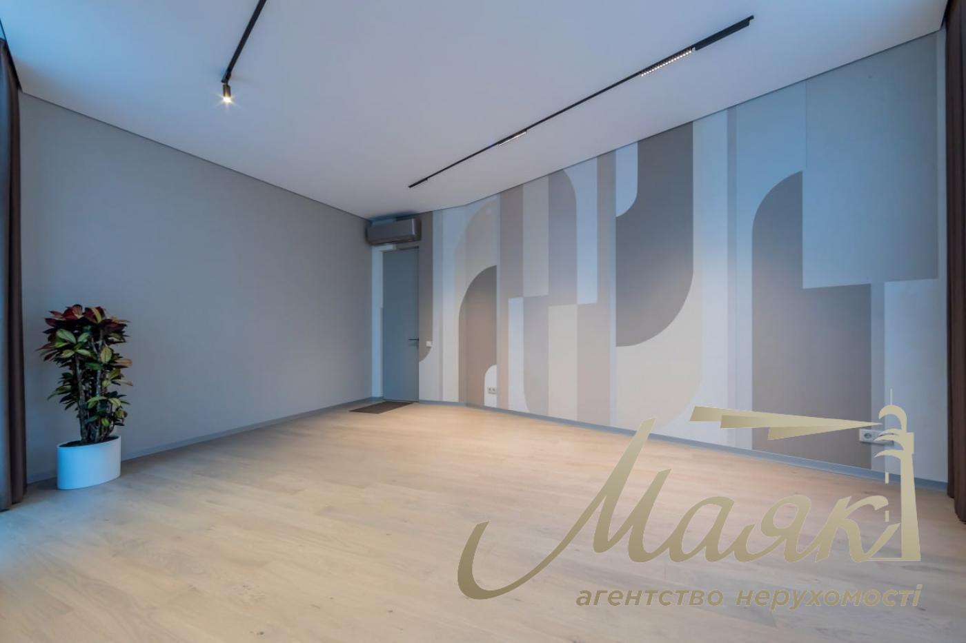 Продаж 3-кімнатної квартири 103м2 у ЖК "Новопечерські Липки", Драгомирова/Верхогляда 17Б, Печерськ, дизайнерський ремонт