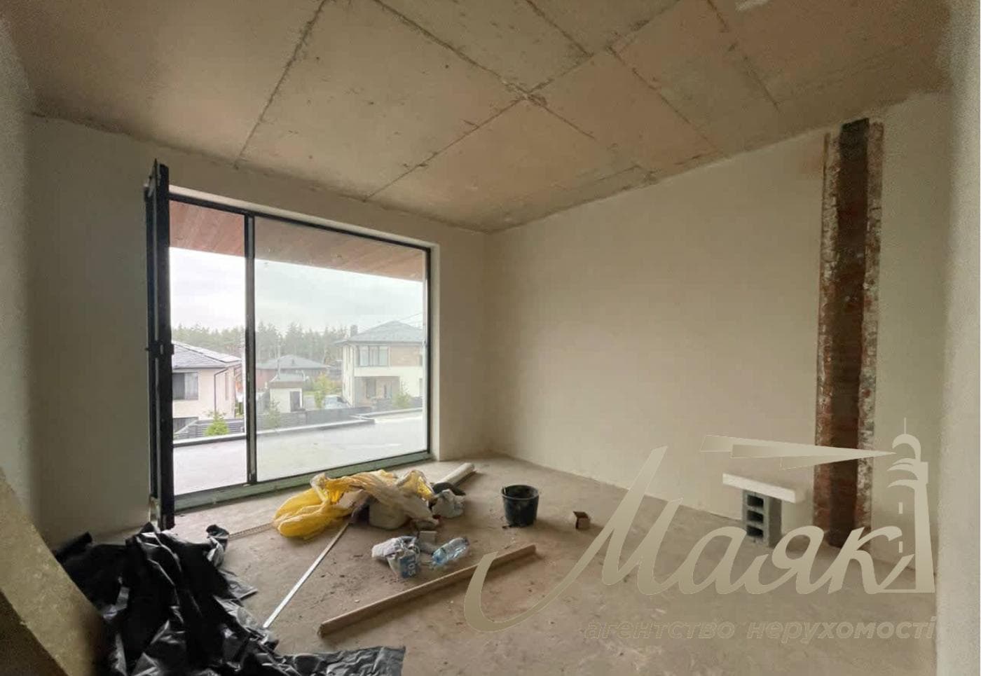 Продаж 2-х поверхового 378м2, КМ Нова Ходосівка