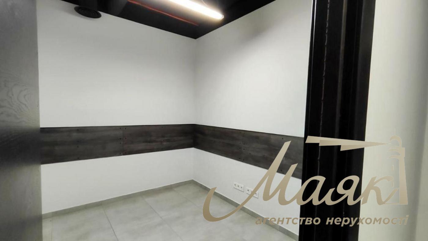 Оренда фасадного приміщення, вул. Глибочицька