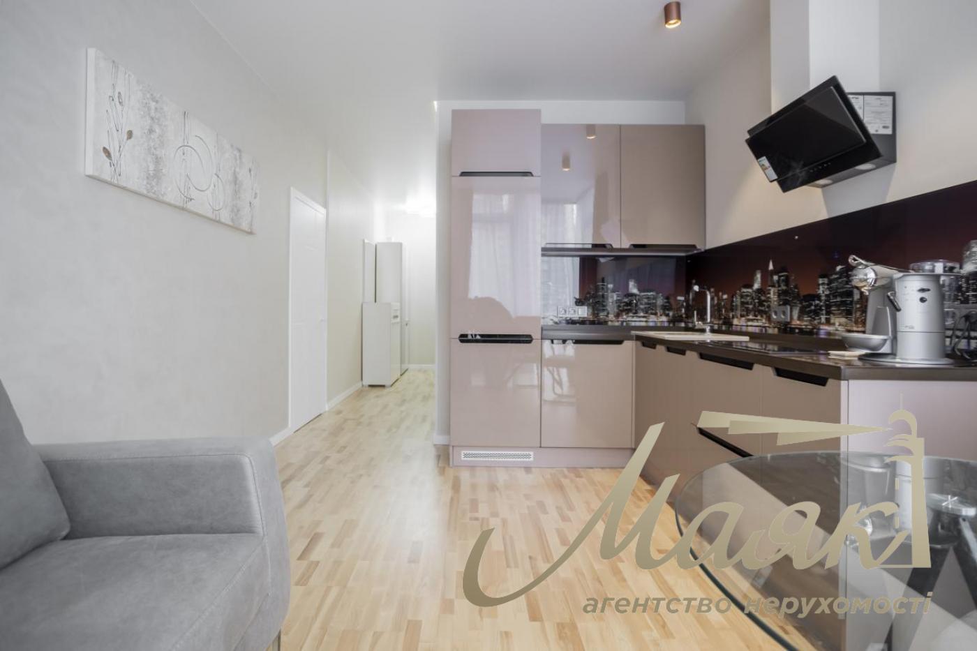 Аренда видовой 2-х комнатной квартиры в ЖК Французский квартал 2, Печерский район.