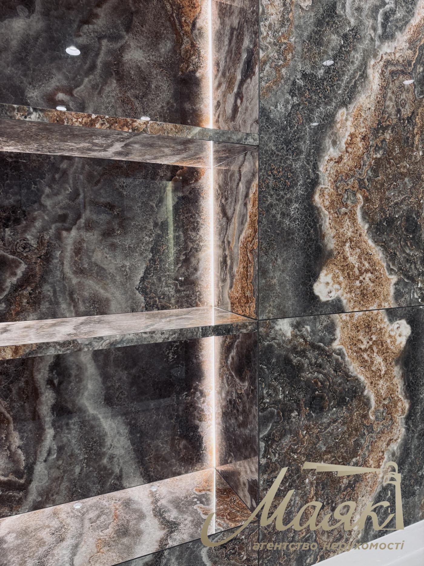 Продаж квартири 120m2 в ЖК Французький квартал 2, вул. Джона Маккейна 3а, Центр, Київ