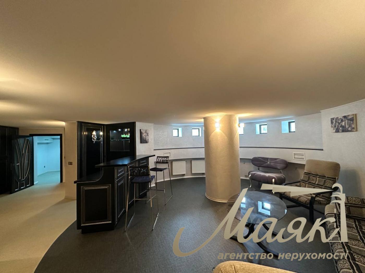 Оренда будинку 650м2 на 60 сотках землі на Хуторі Мриги, Голосіївський район.