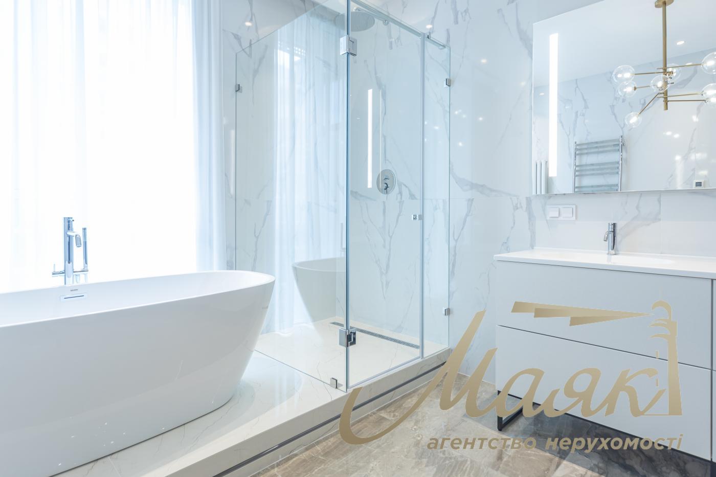 Продаж 4-кімнатної квартири 180 м² в ЖК "Новопечерські Липки", Драгомирова 15Б, Печерський район, Київ.