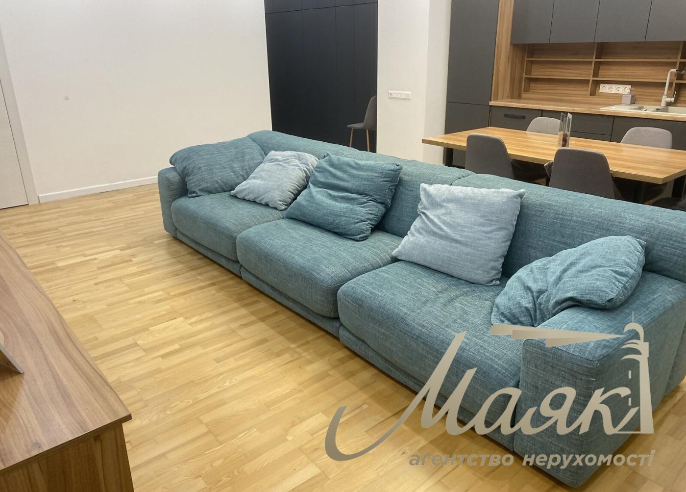 Аренда 3-комнатной квартиры 80м2 ЖК Французский Квартал 2 ул. Предславинская 53