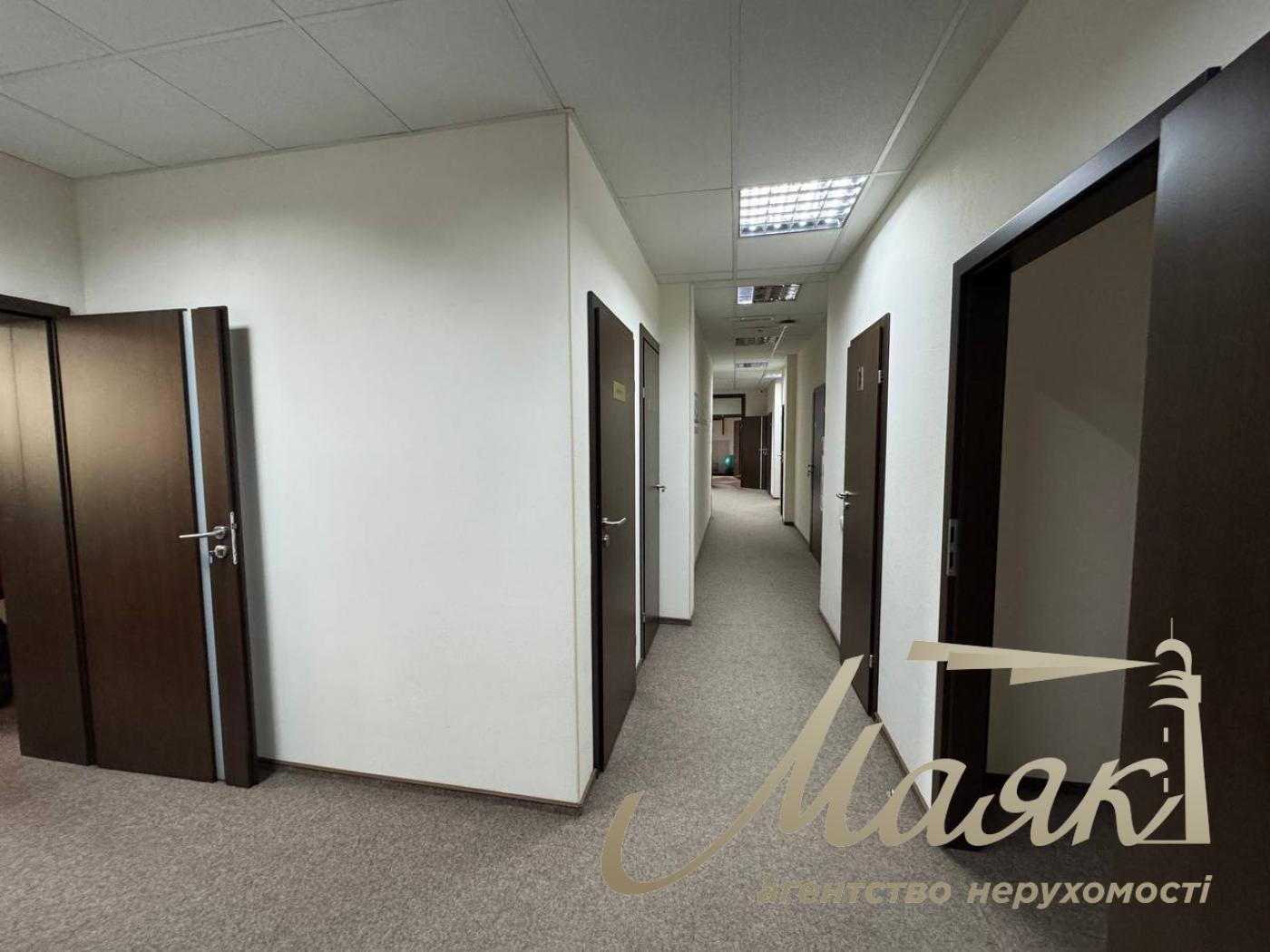 Office for rent 334m2 in BC Britannia Krasilovskaya str. 11, Goloseevsky district.