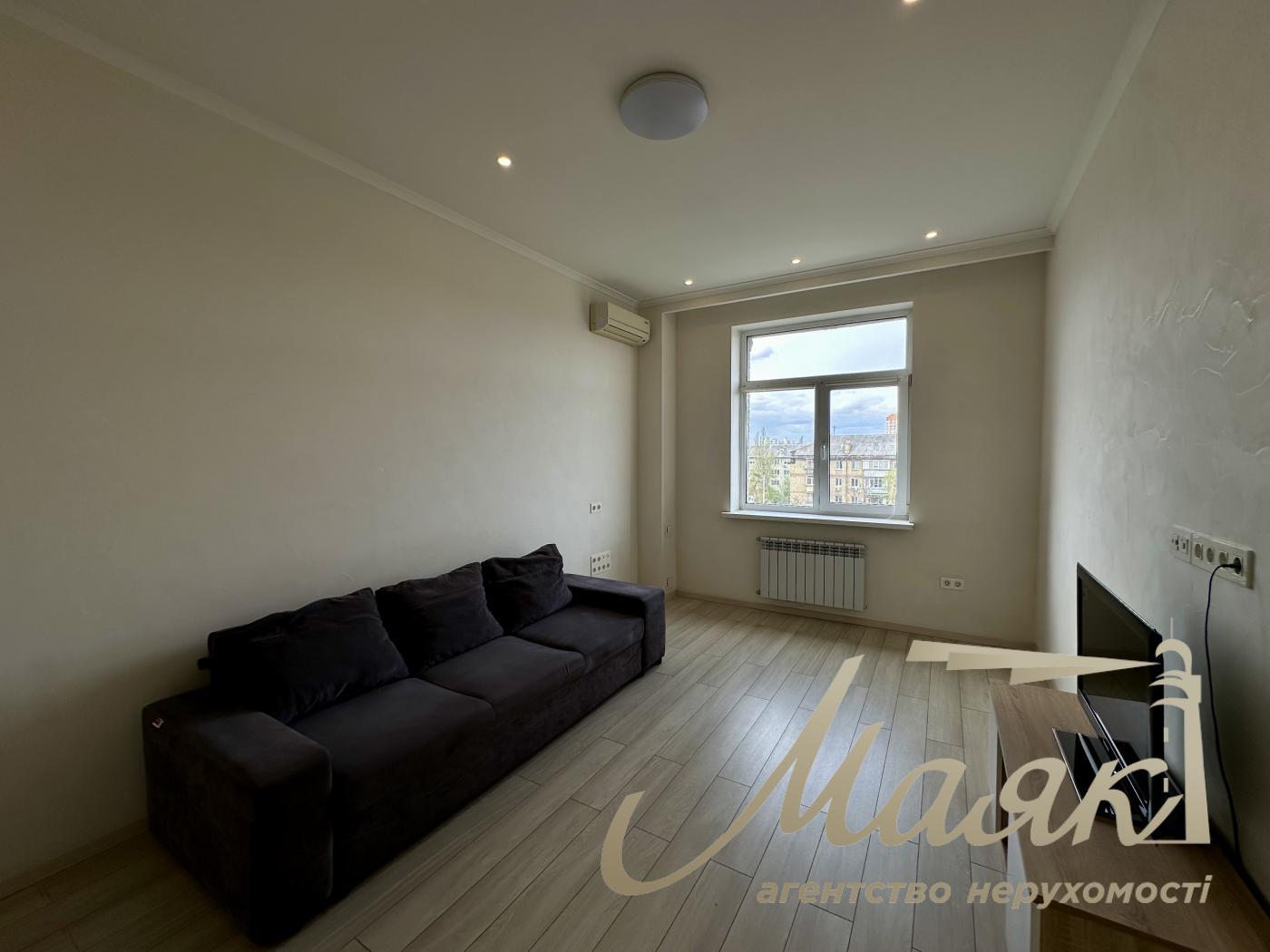 Оренда 2-кімнатної квартири (55м2) на пр-т. Каденюка 14